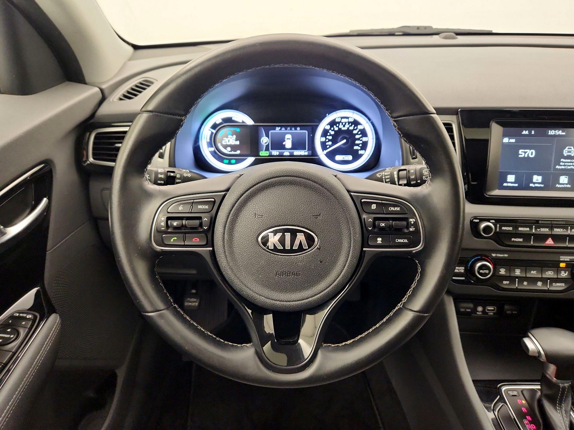 Thumbnail: 2017 Kia Niro - 10