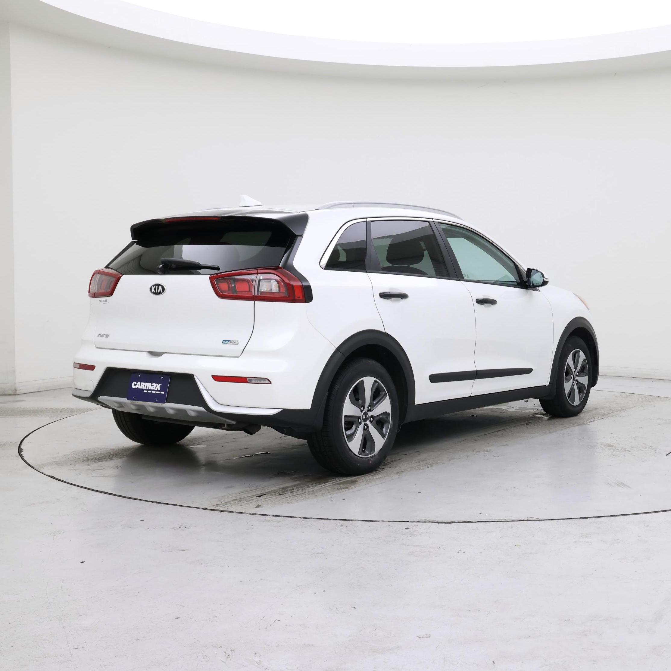 Thumbnail: 2017 Kia Niro - 8