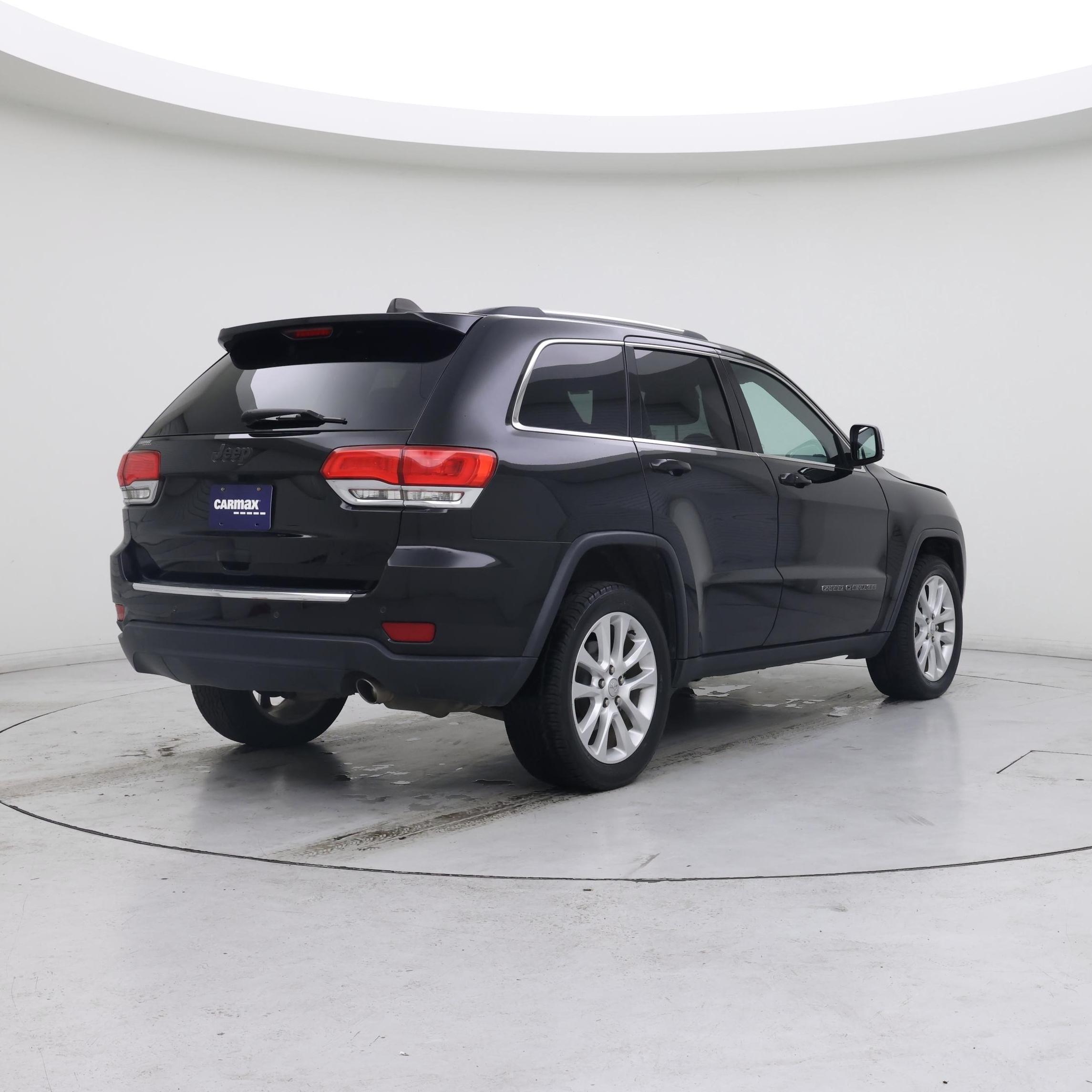 Thumbnail: 2017 Jeep Grand Cherokee - 8
