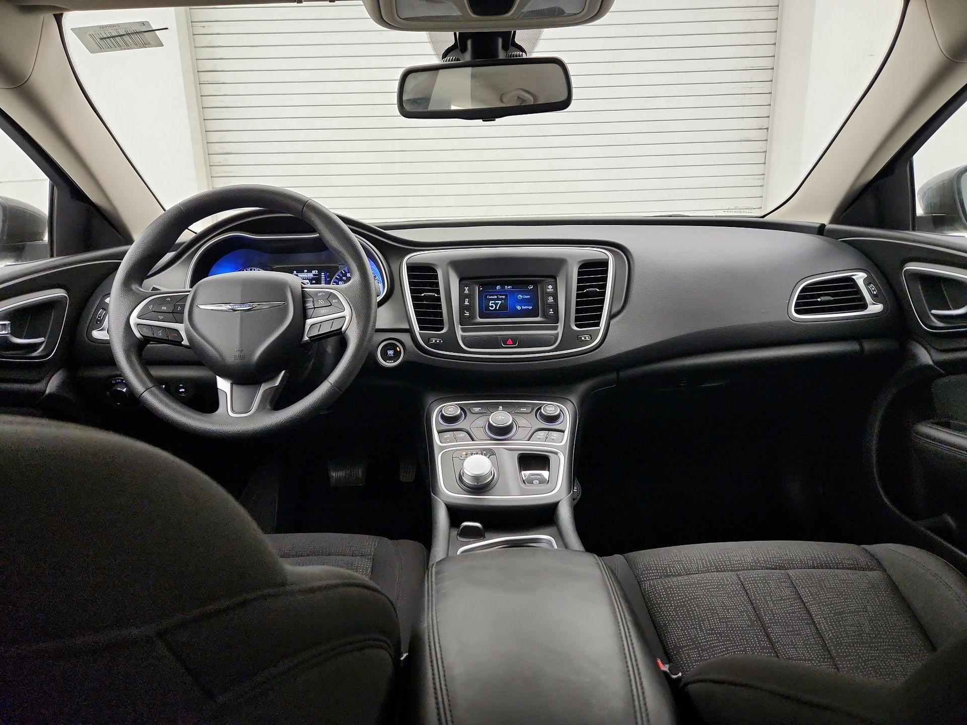 Thumbnail: 2015 Chrysler 200 - 9