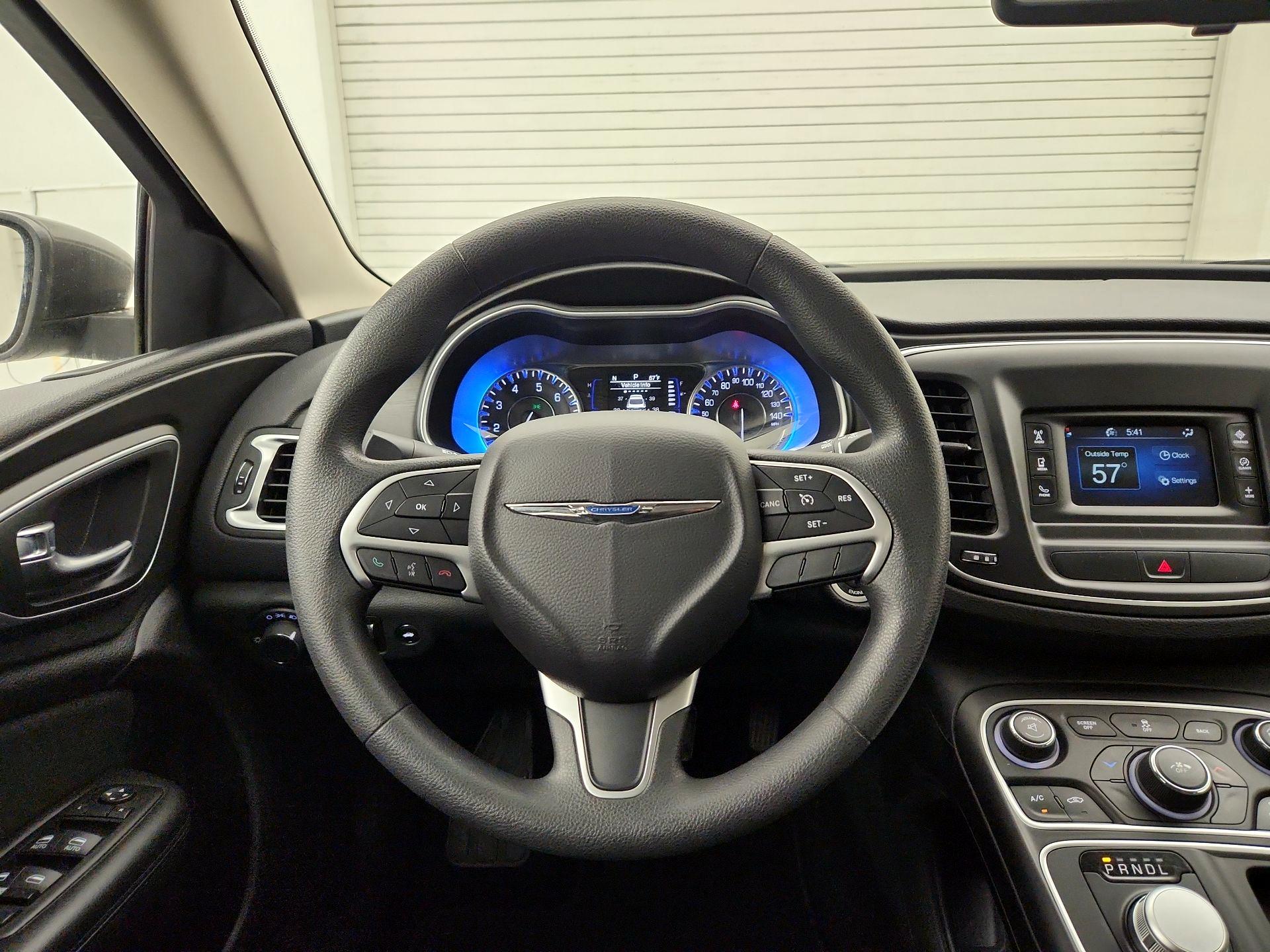 Thumbnail: 2015 Chrysler 200 - 10