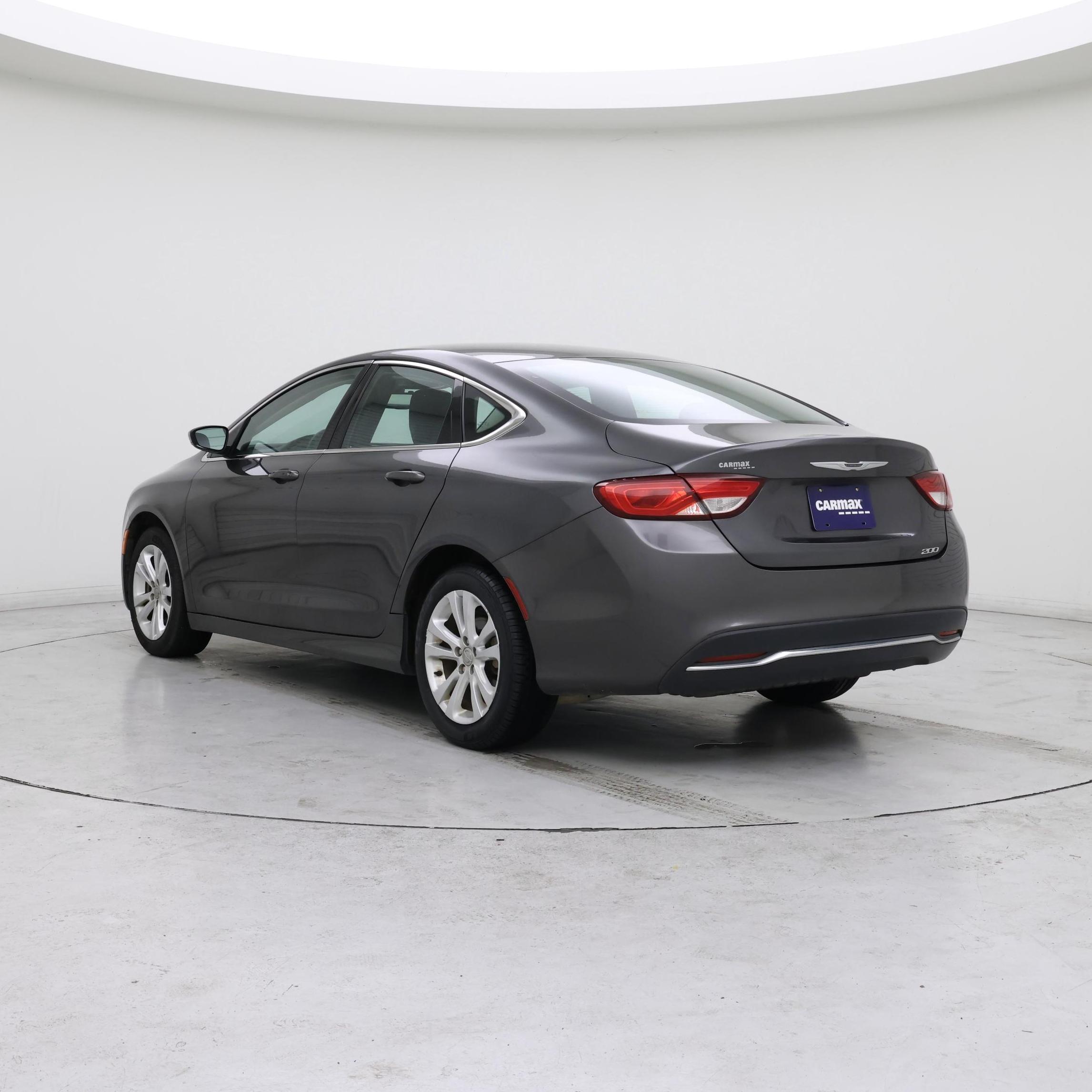 Thumbnail: 2015 Chrysler 200 - 2