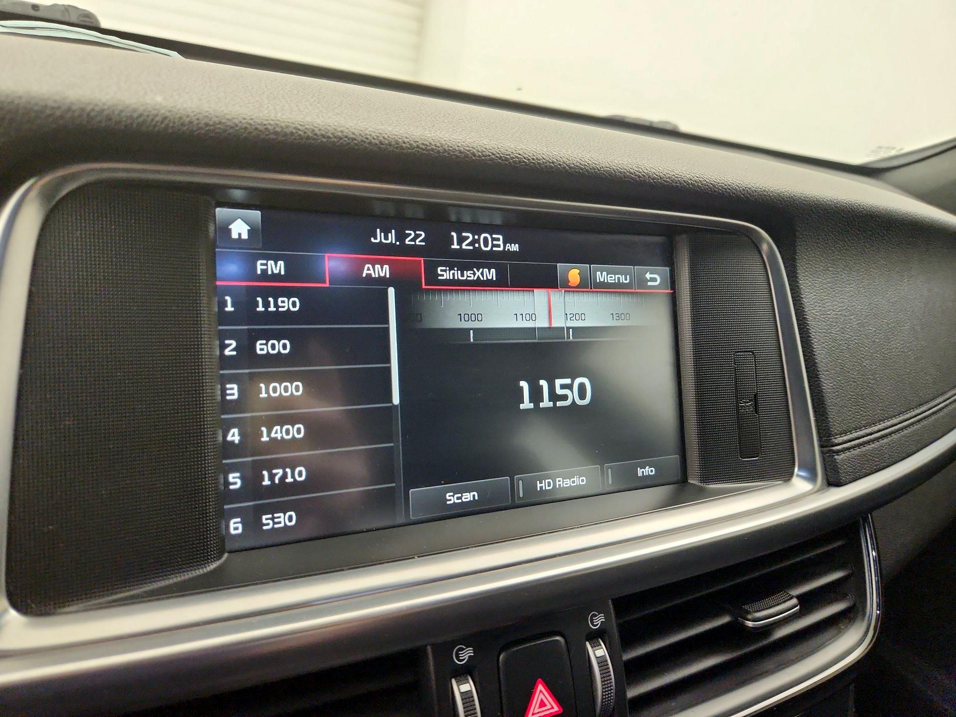 Thumbnail: 2016 Kia Optima - 16