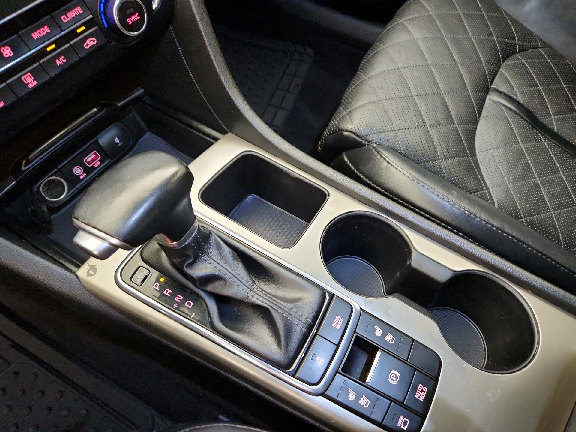 Thumbnail: 2016 Kia Optima - 18