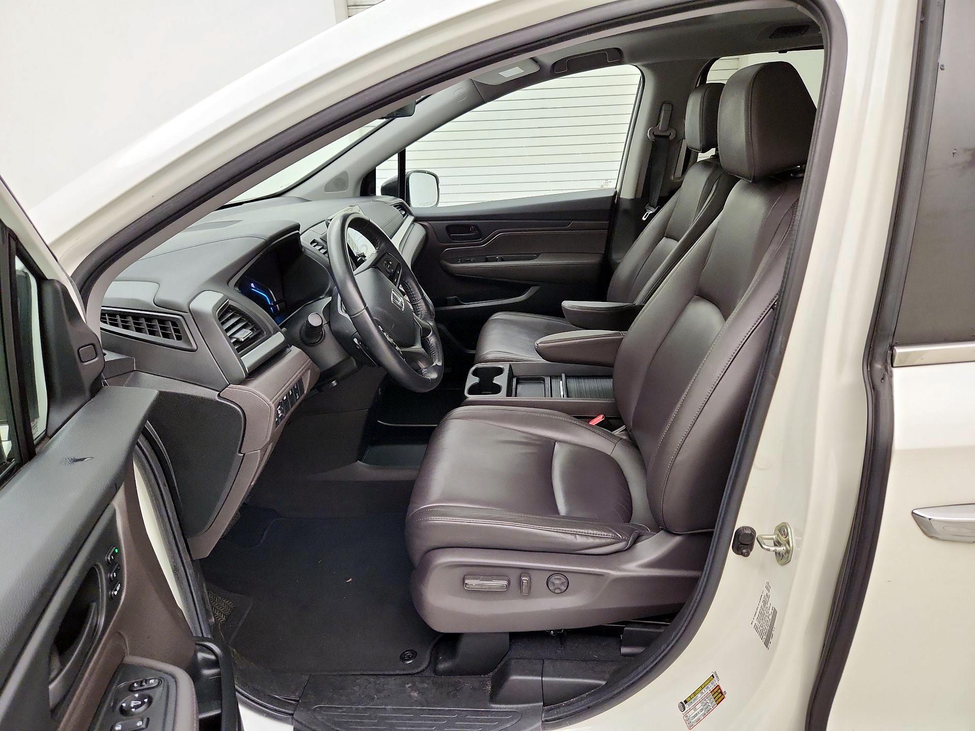 Thumbnail: 2019 Honda Odyssey - 11