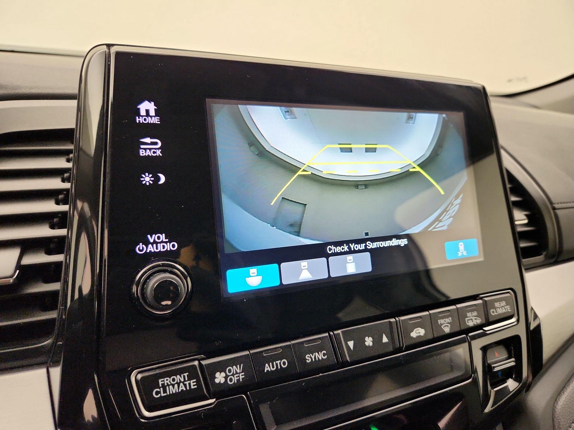 Thumbnail: 2019 Honda Odyssey - 14