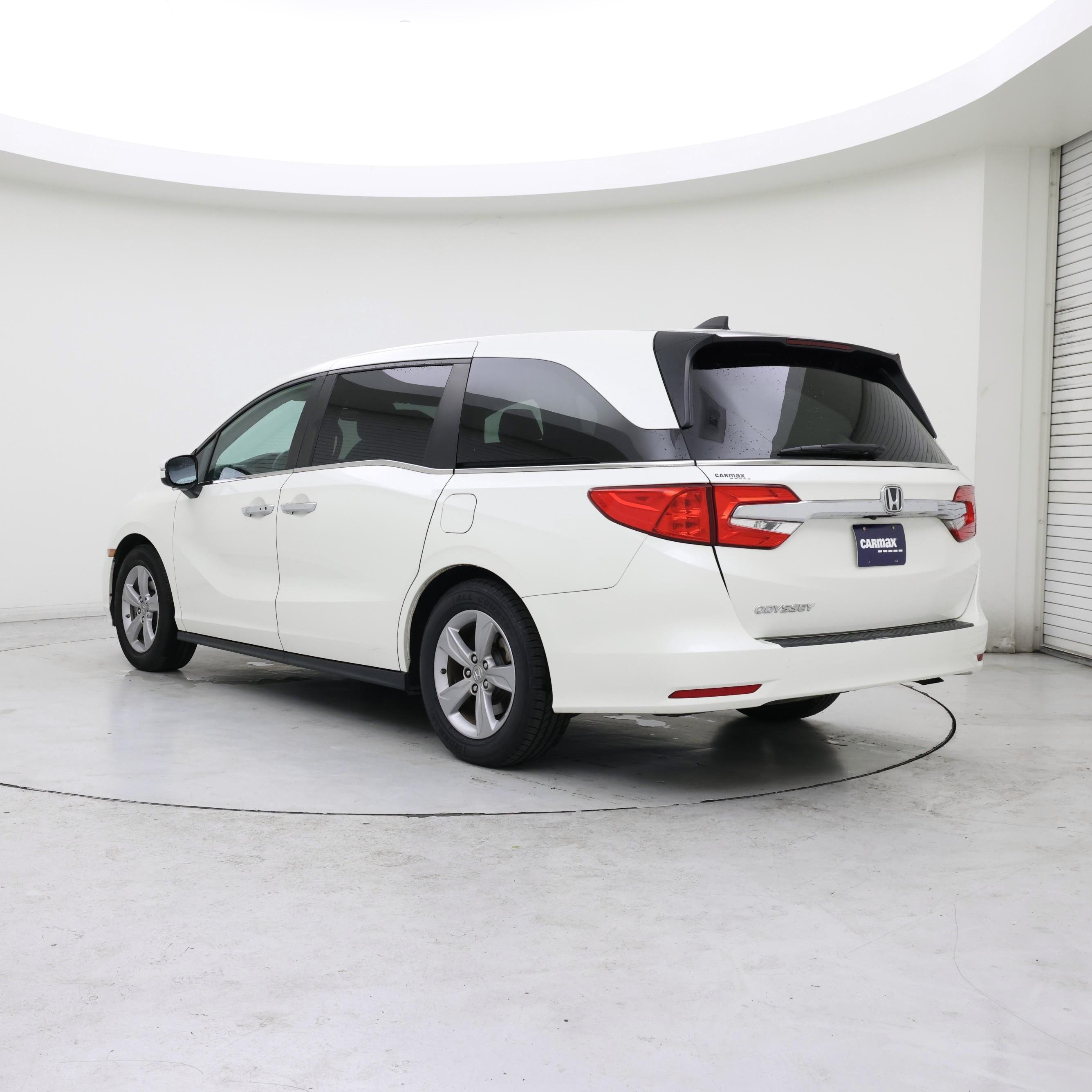 Thumbnail: 2019 Honda Odyssey - 2