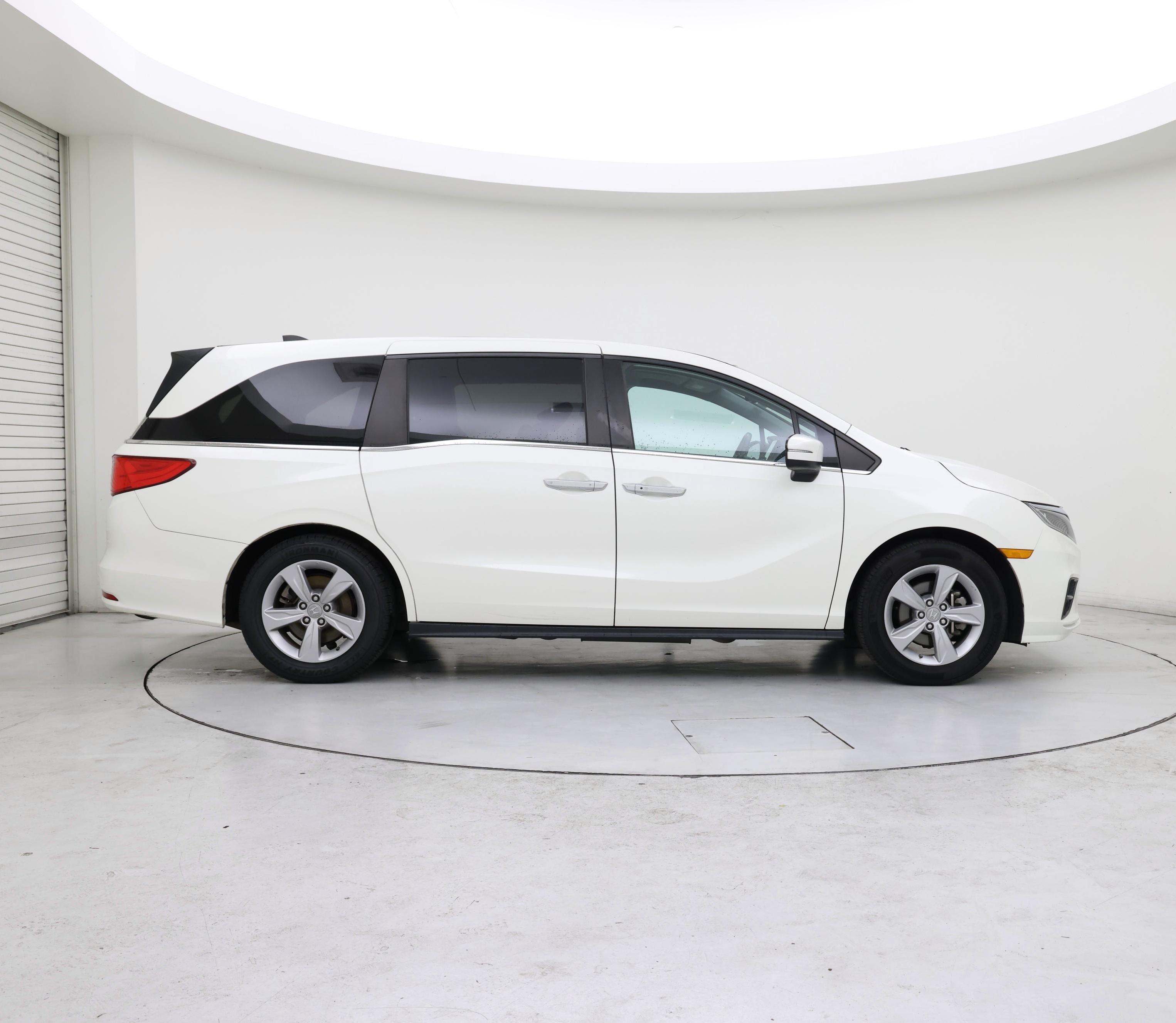 Thumbnail: 2019 Honda Odyssey - 7