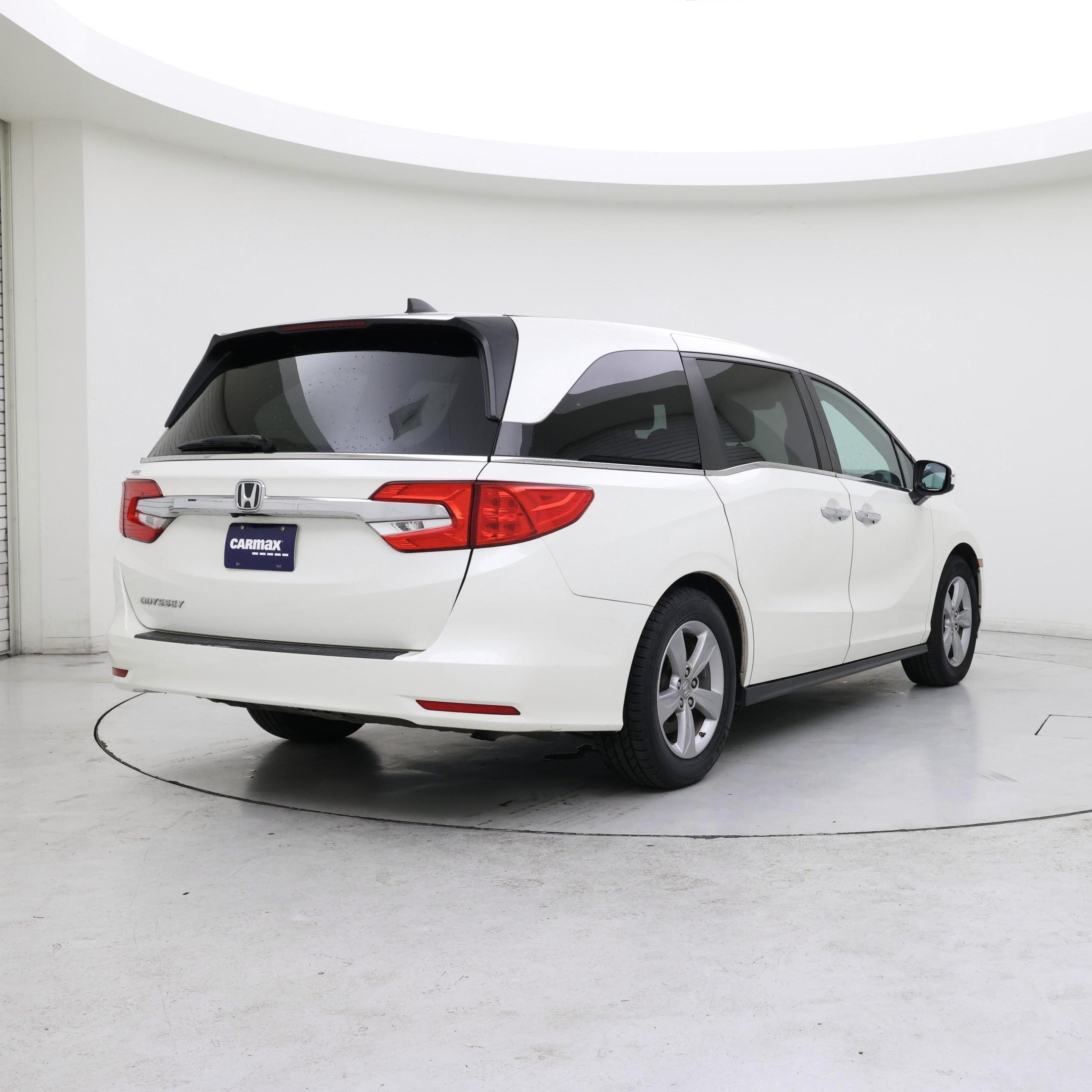Thumbnail: 2019 Honda Odyssey - 8