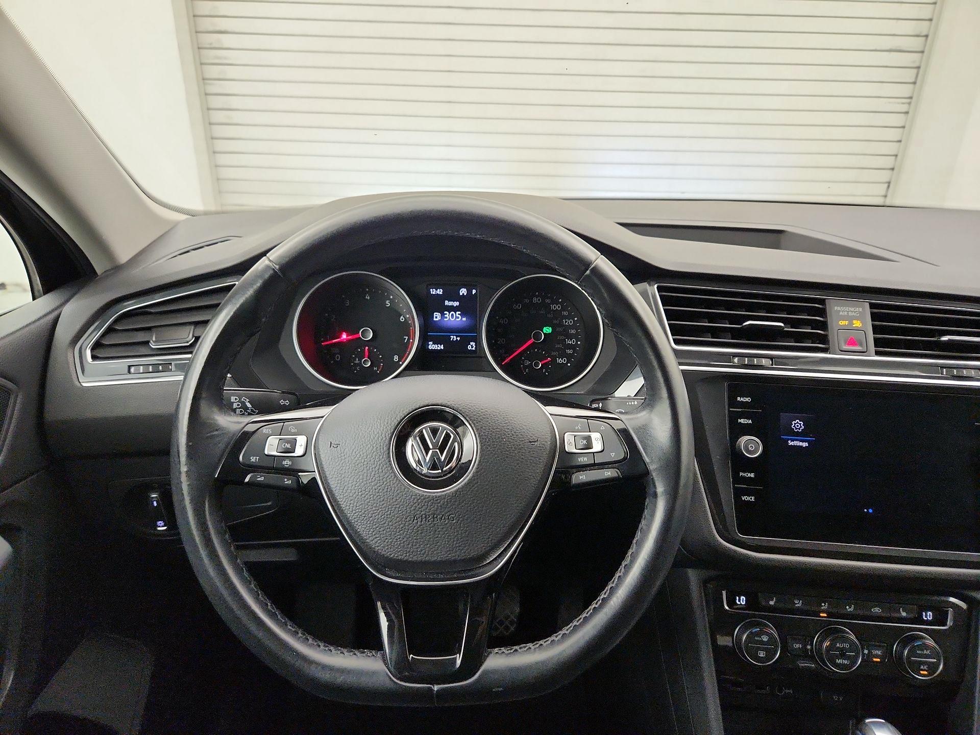 Thumbnail: 2019 Volkswagen Tiguan - 10