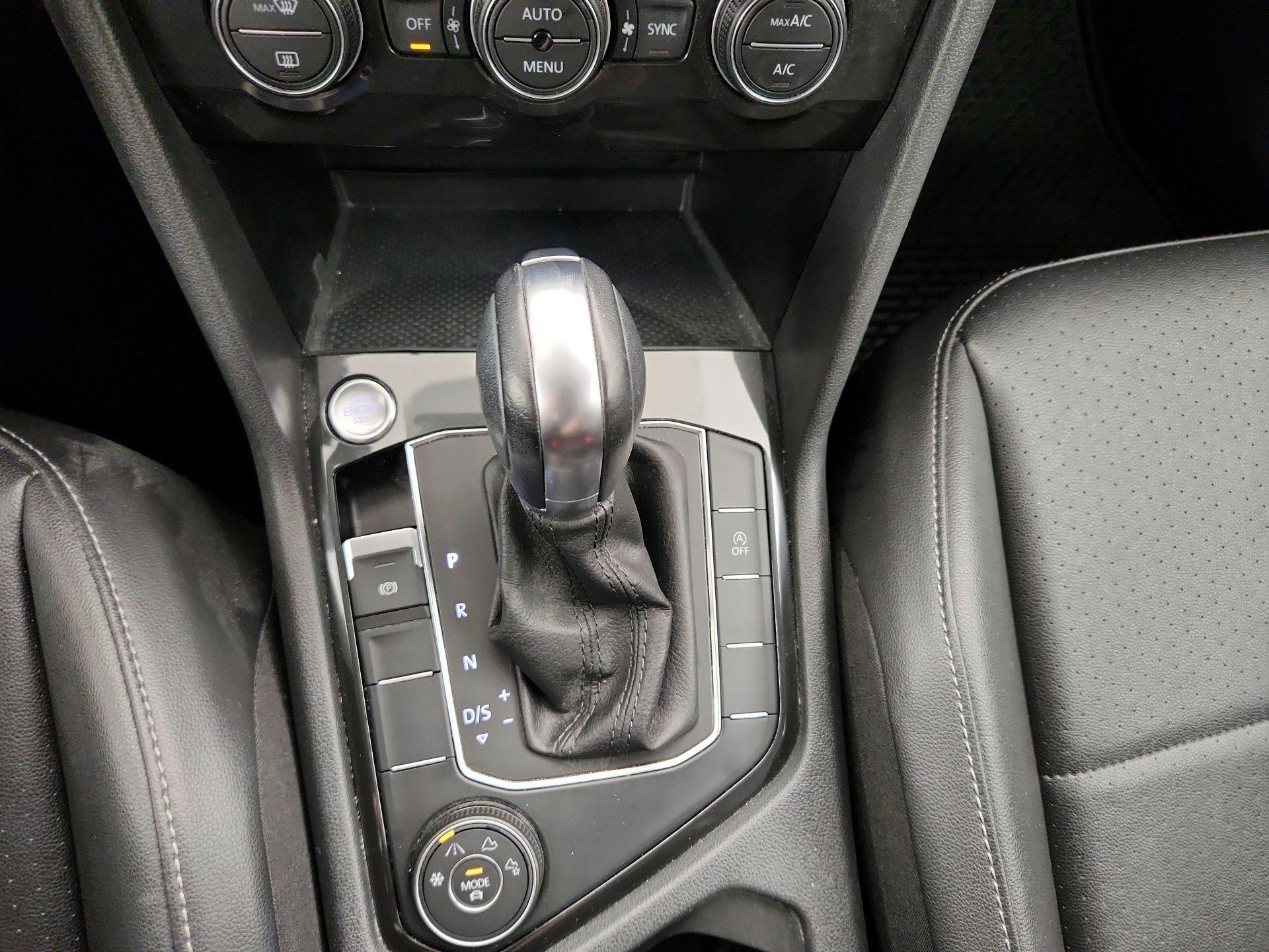 Thumbnail: 2019 Volkswagen Tiguan - 17