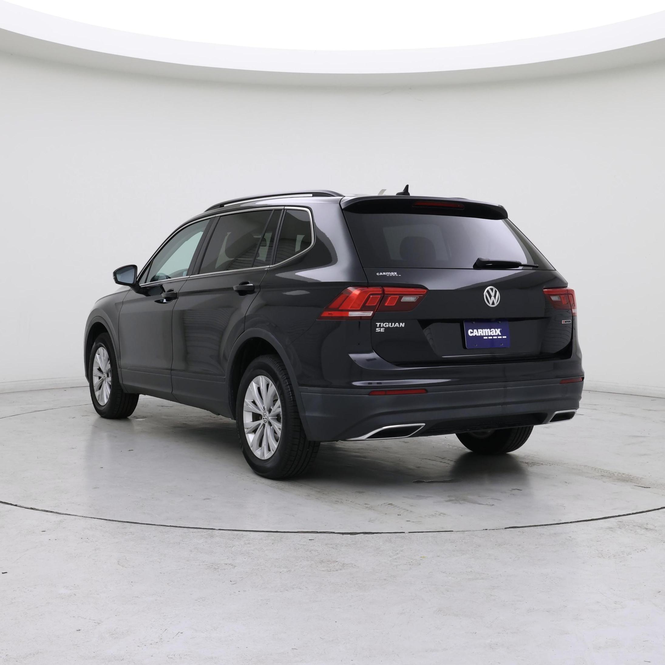 Thumbnail: 2019 Volkswagen Tiguan - 2
