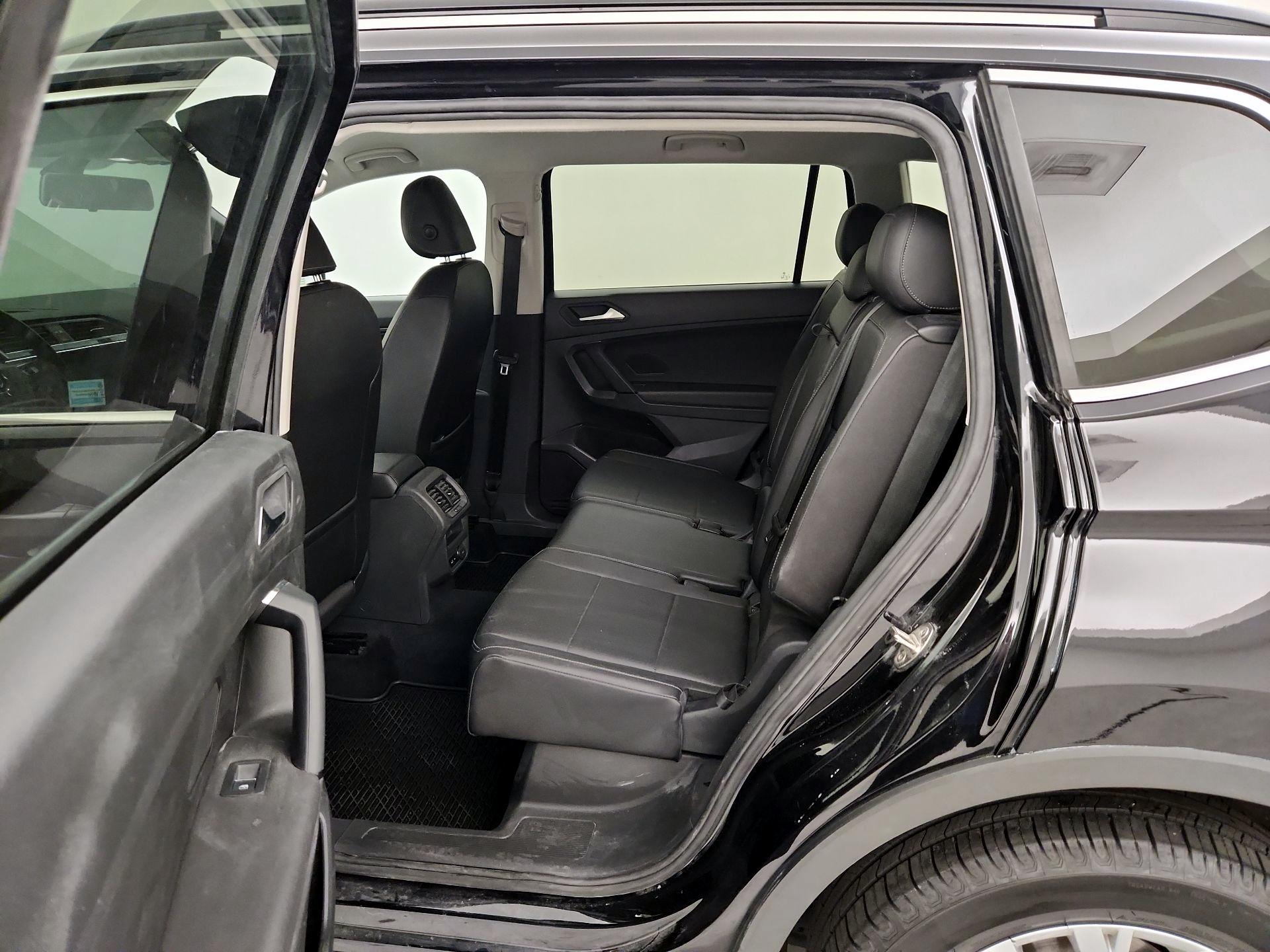 Thumbnail: 2019 Volkswagen Tiguan - 19