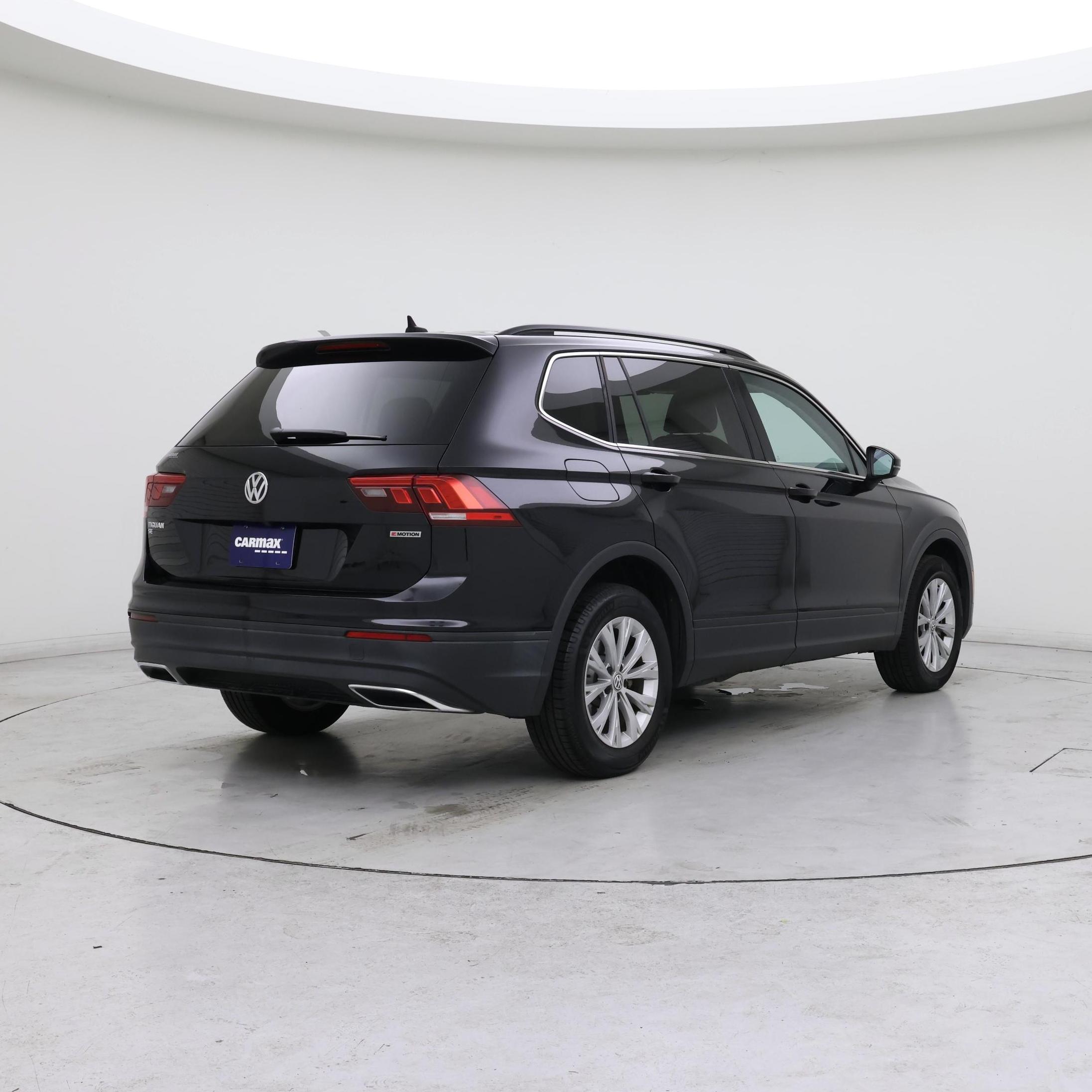 Thumbnail: 2019 Volkswagen Tiguan - 8
