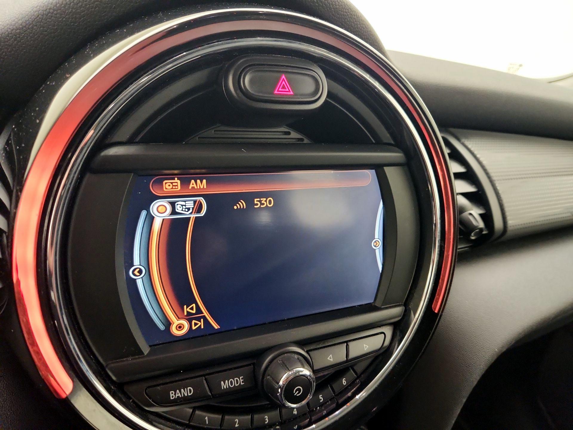 Thumbnail: 2017 MINI Cooper Hardtop - 14