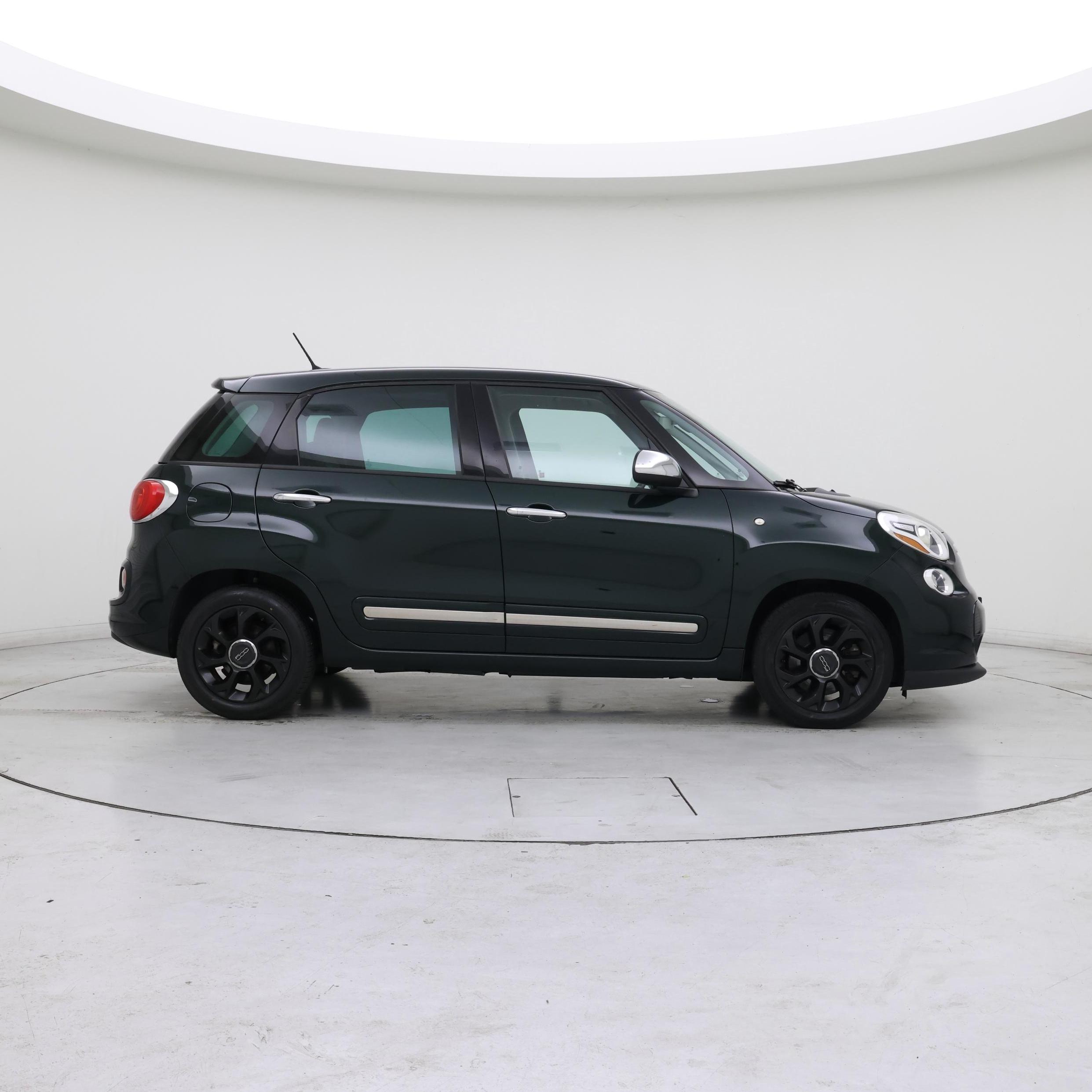 Thumbnail: 2014 Fiat 500L - 7