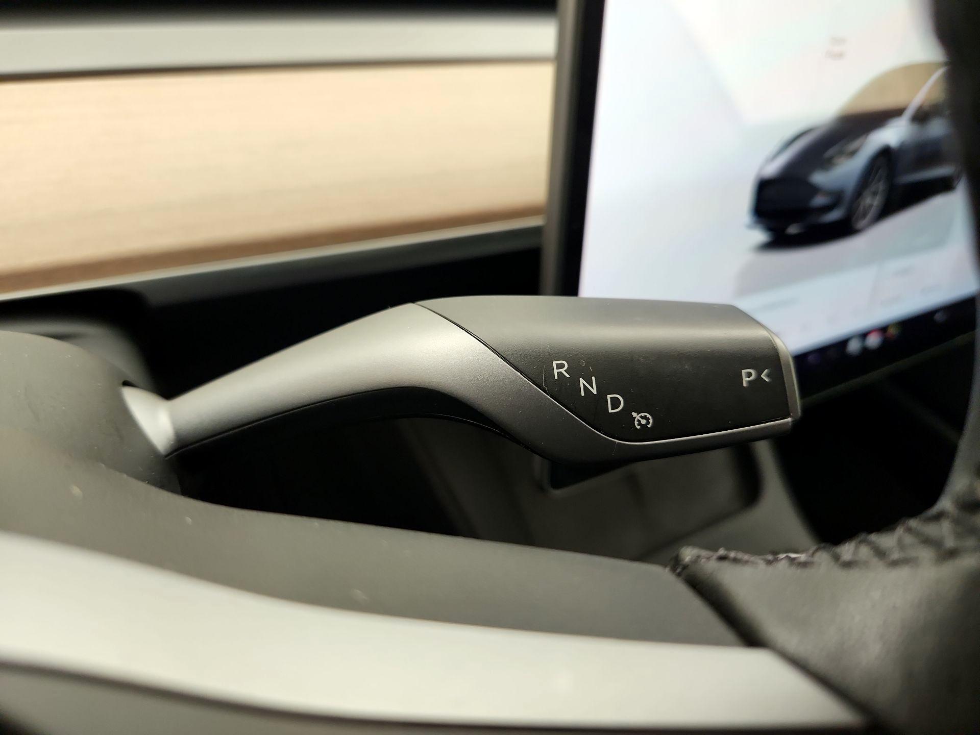 Thumbnail: 2022 Tesla Model 3 - 17
