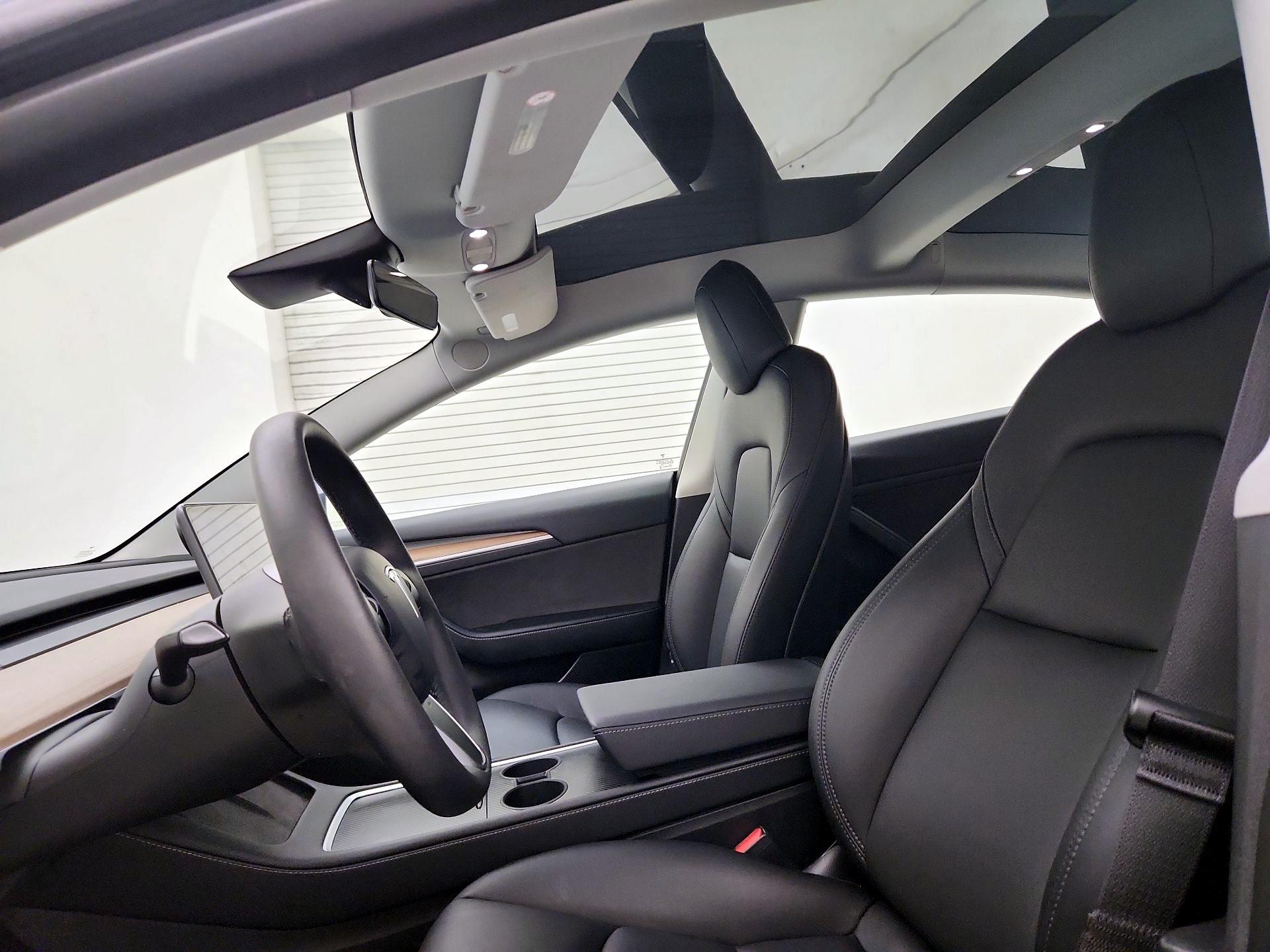Thumbnail: 2022 Tesla Model 3 - 19