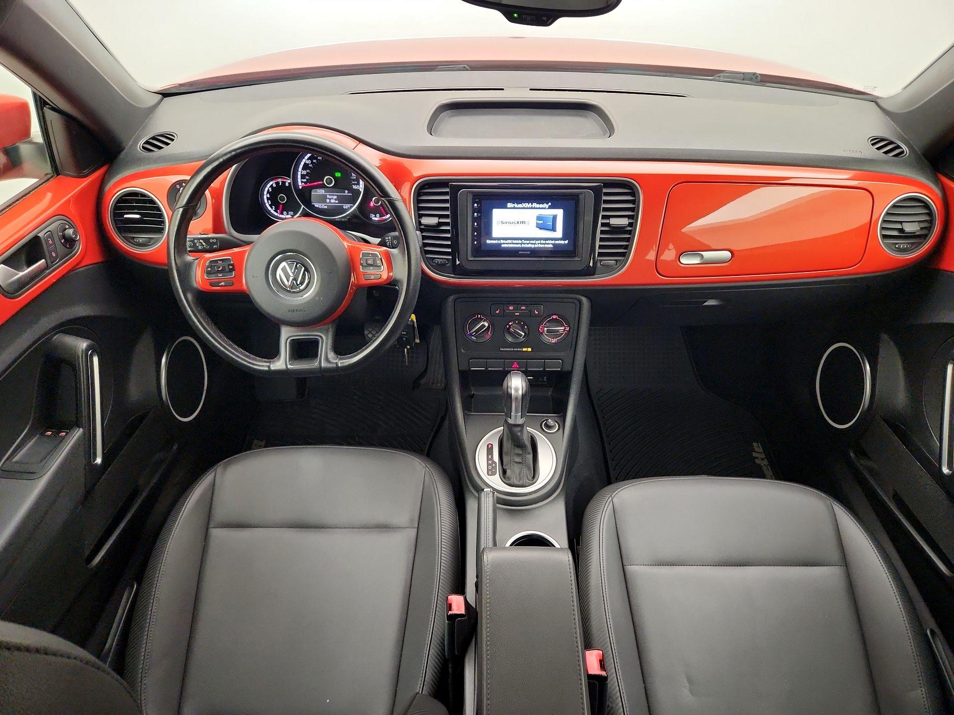 Thumbnail: 2016 Volkswagen Beetle - 9