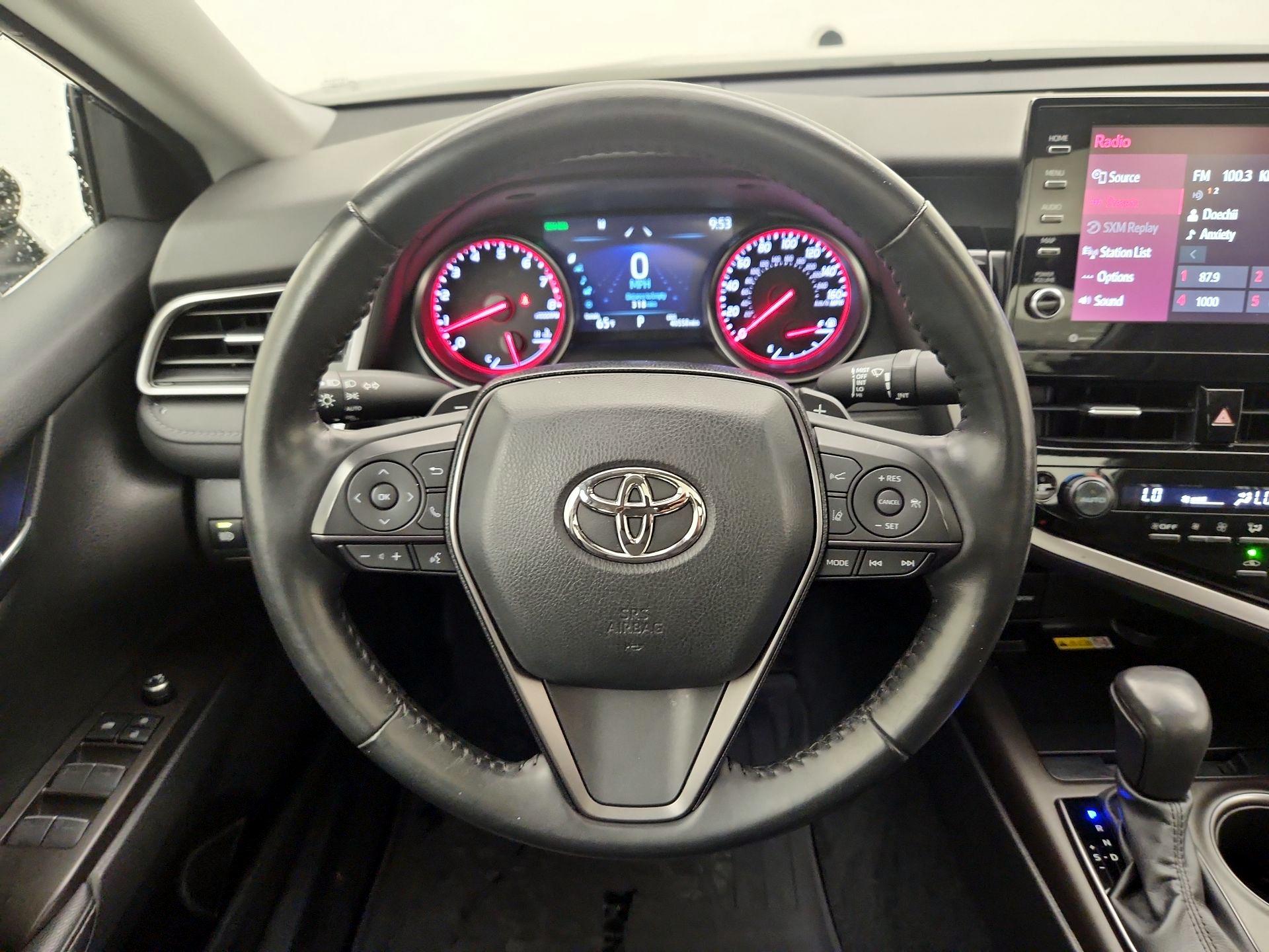 Thumbnail: 2022 Toyota Camry - 10