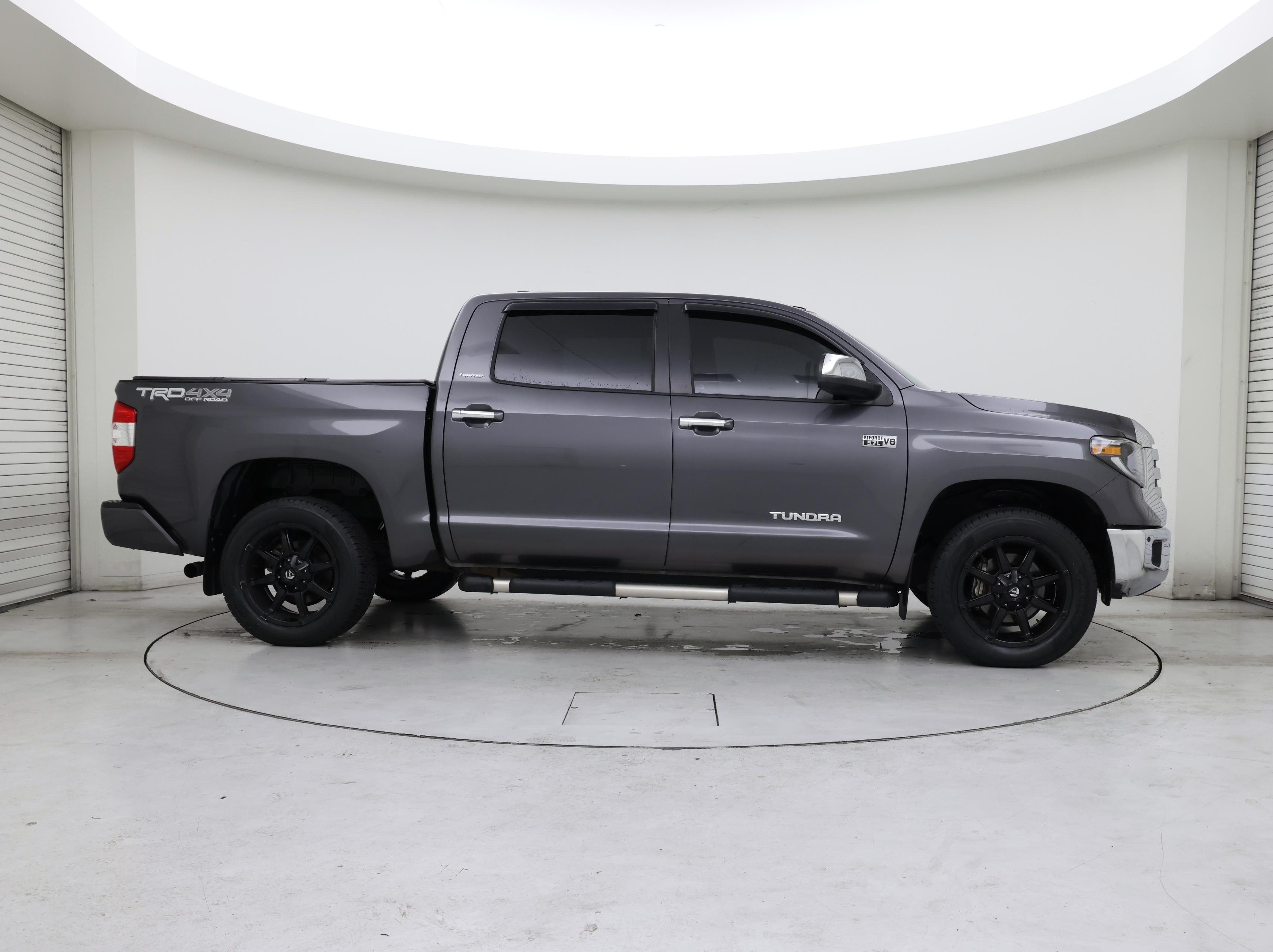 Thumbnail: 2020 Toyota Tundra - 7