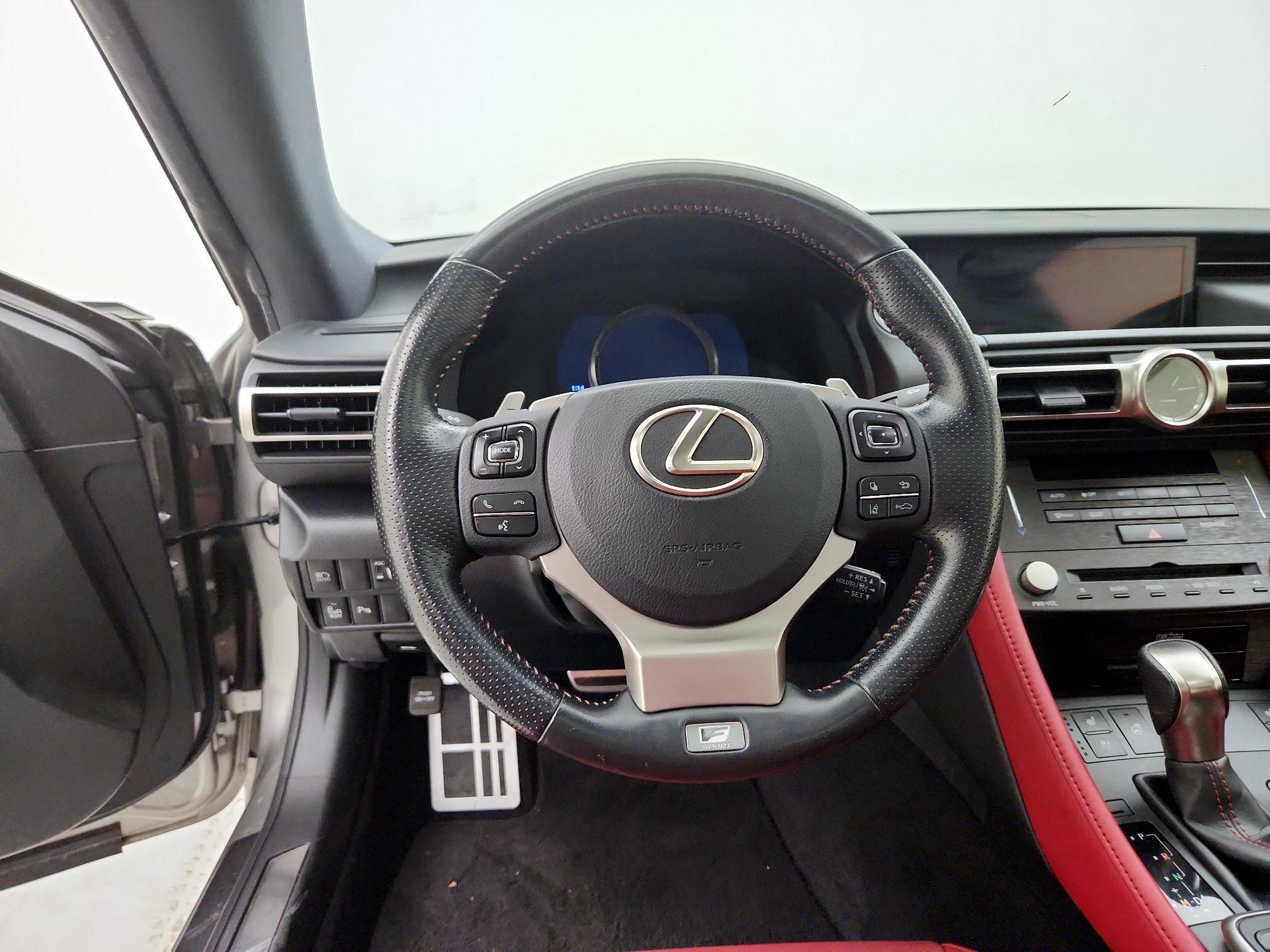 Thumbnail: 2020 Lexus RC - 10
