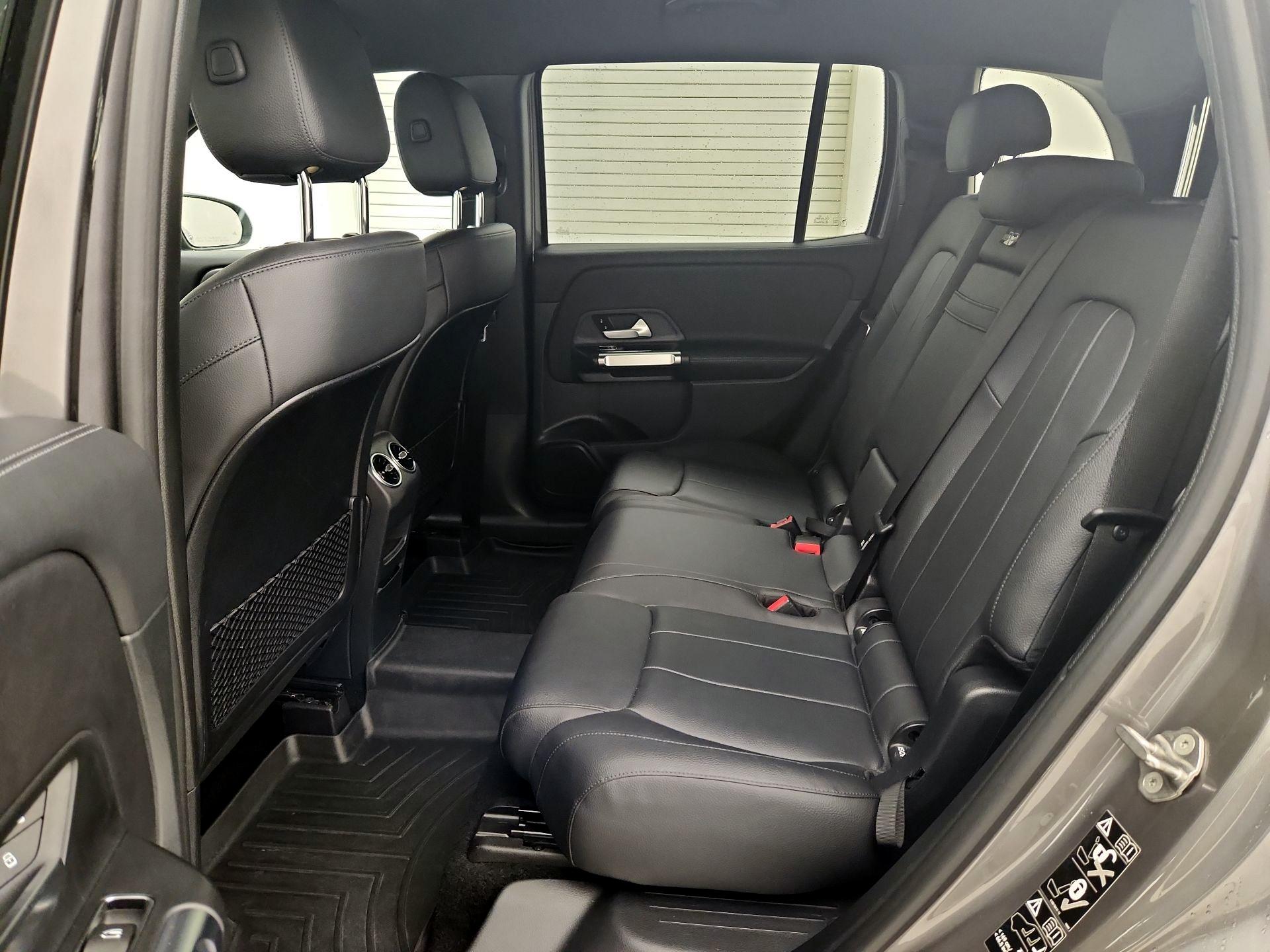 Thumbnail: 2022 Mercedes-Benz GLB - 19