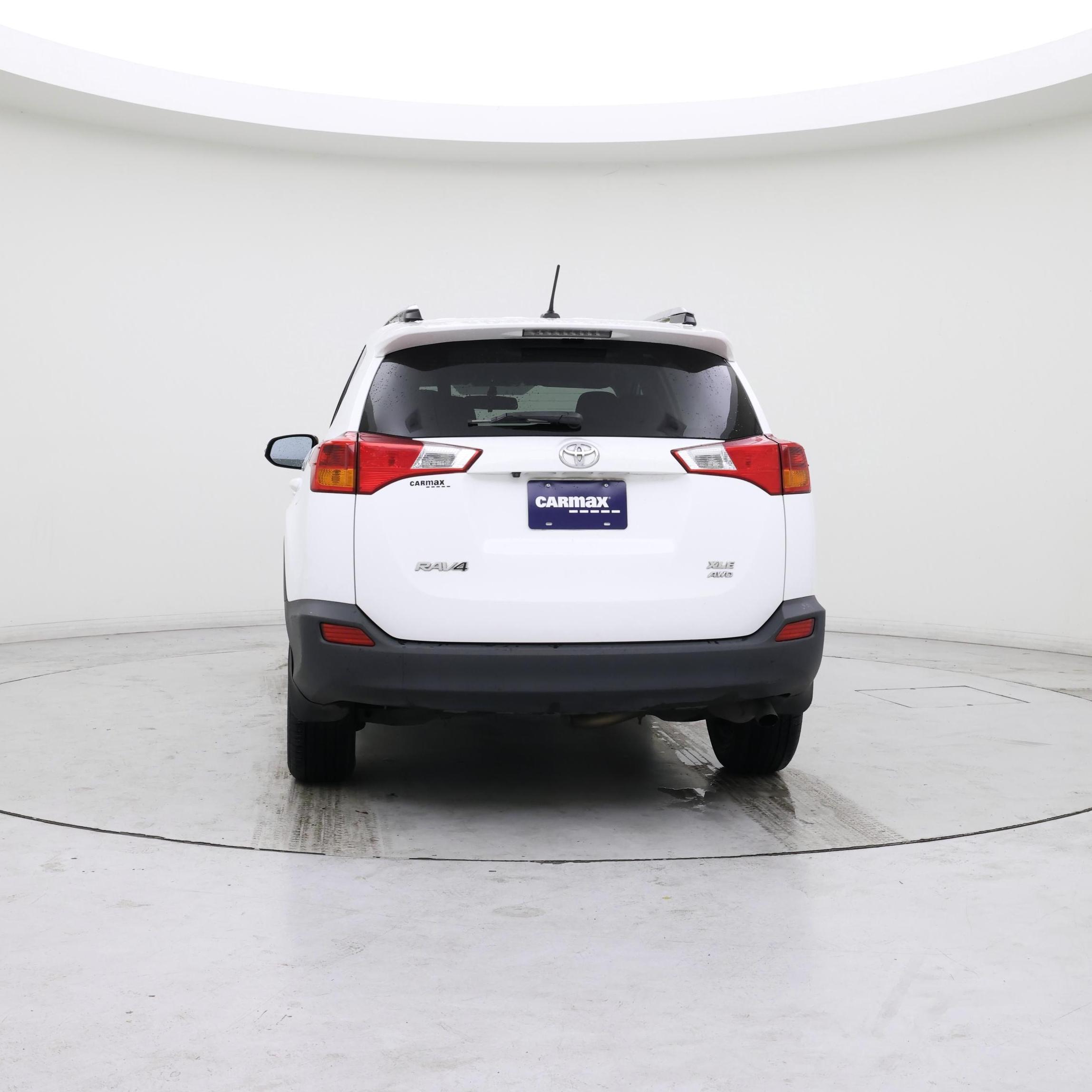Thumbnail: 2015 Toyota RAV4 - 6
