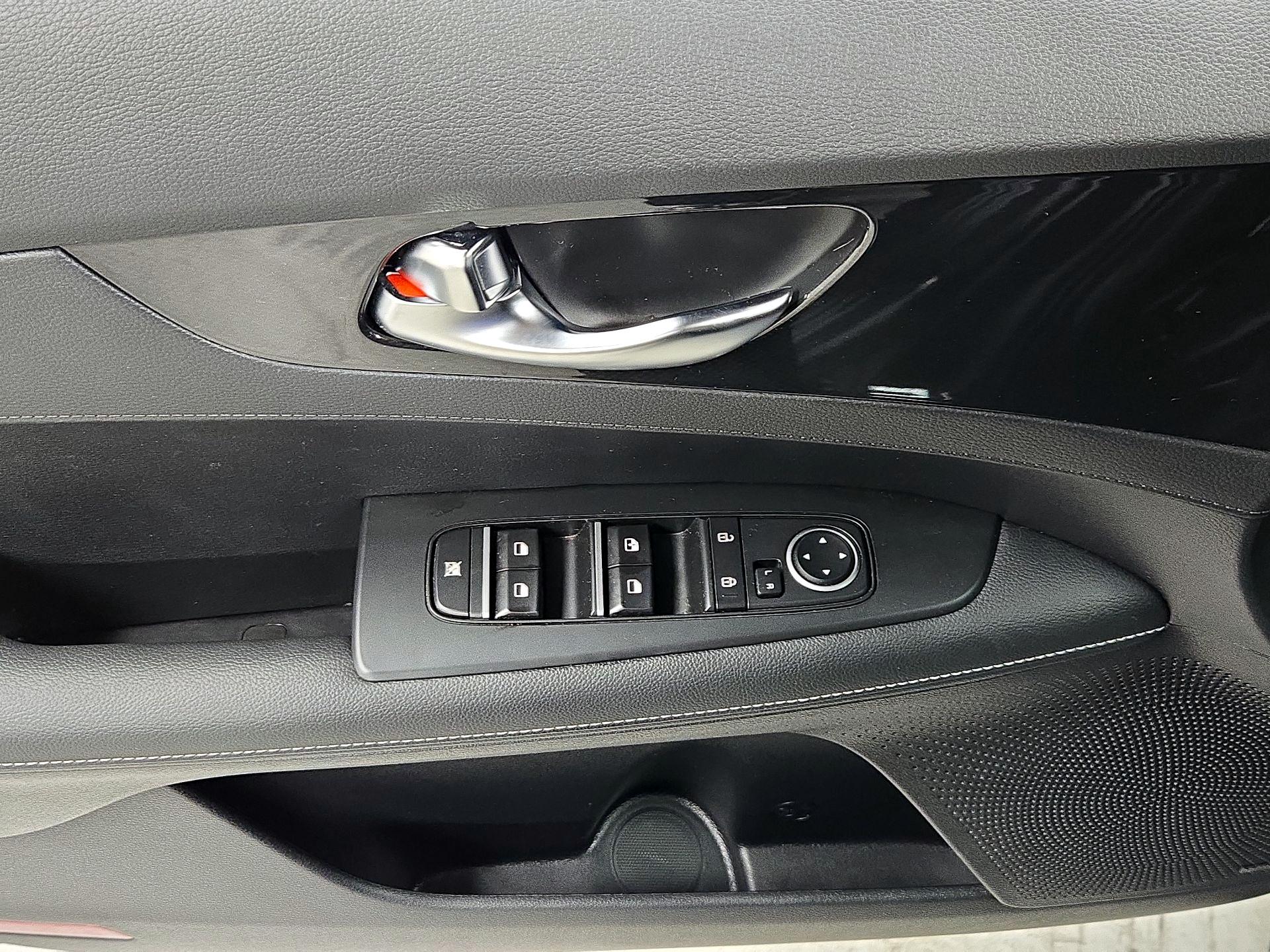 Thumbnail: 2024 Kia Forte - 12
