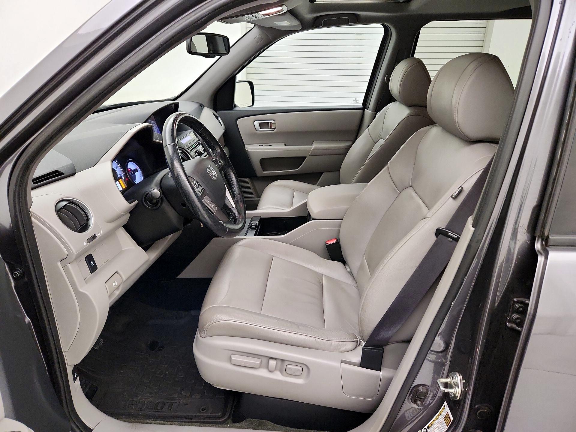 Thumbnail: 2015 Honda Pilot - 11