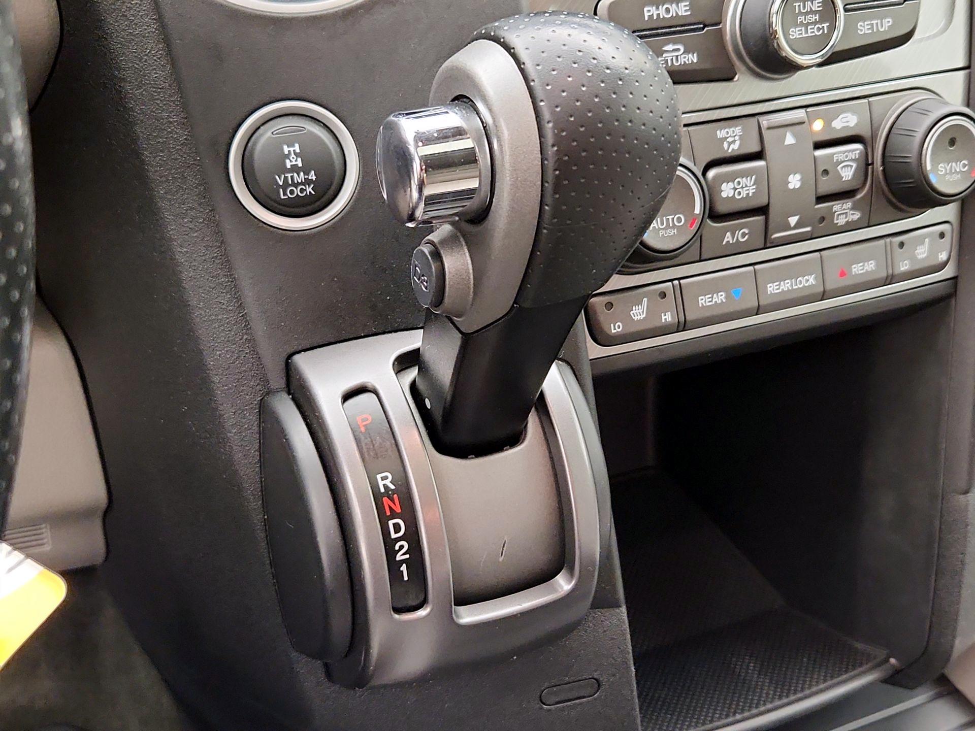 Thumbnail: 2015 Honda Pilot - 17