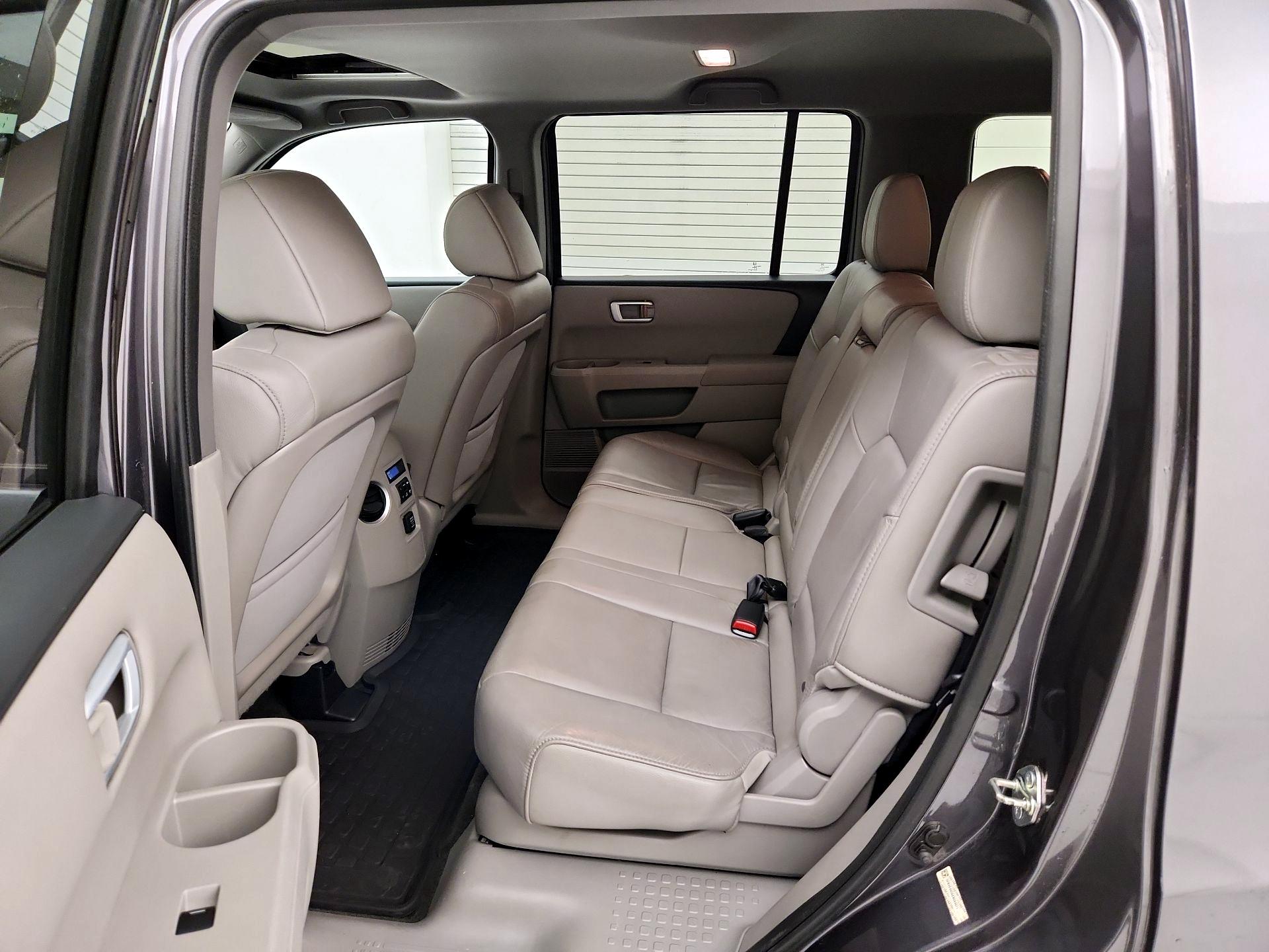 Thumbnail: 2015 Honda Pilot - 20