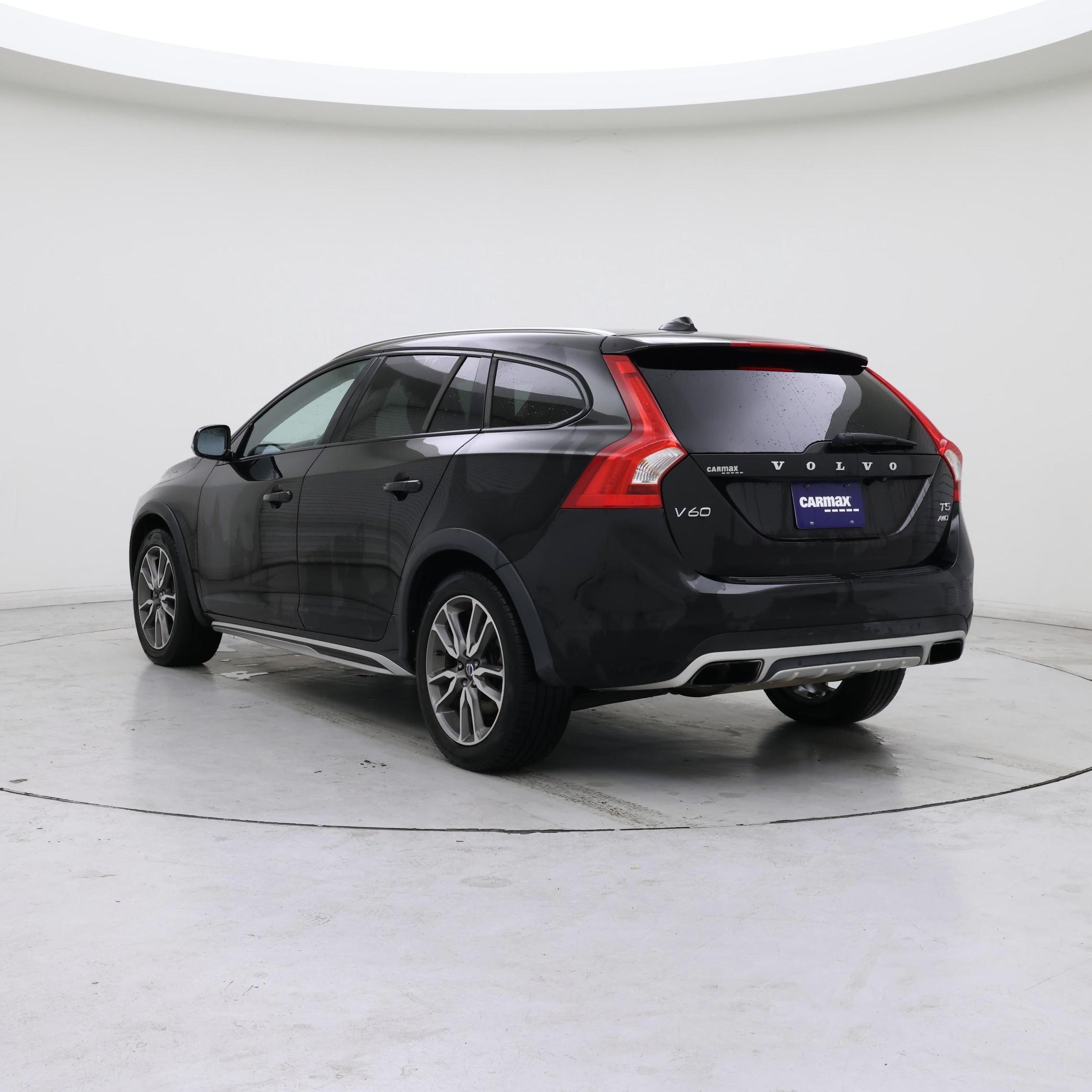 Thumbnail: 2016 Volvo S60 - 2