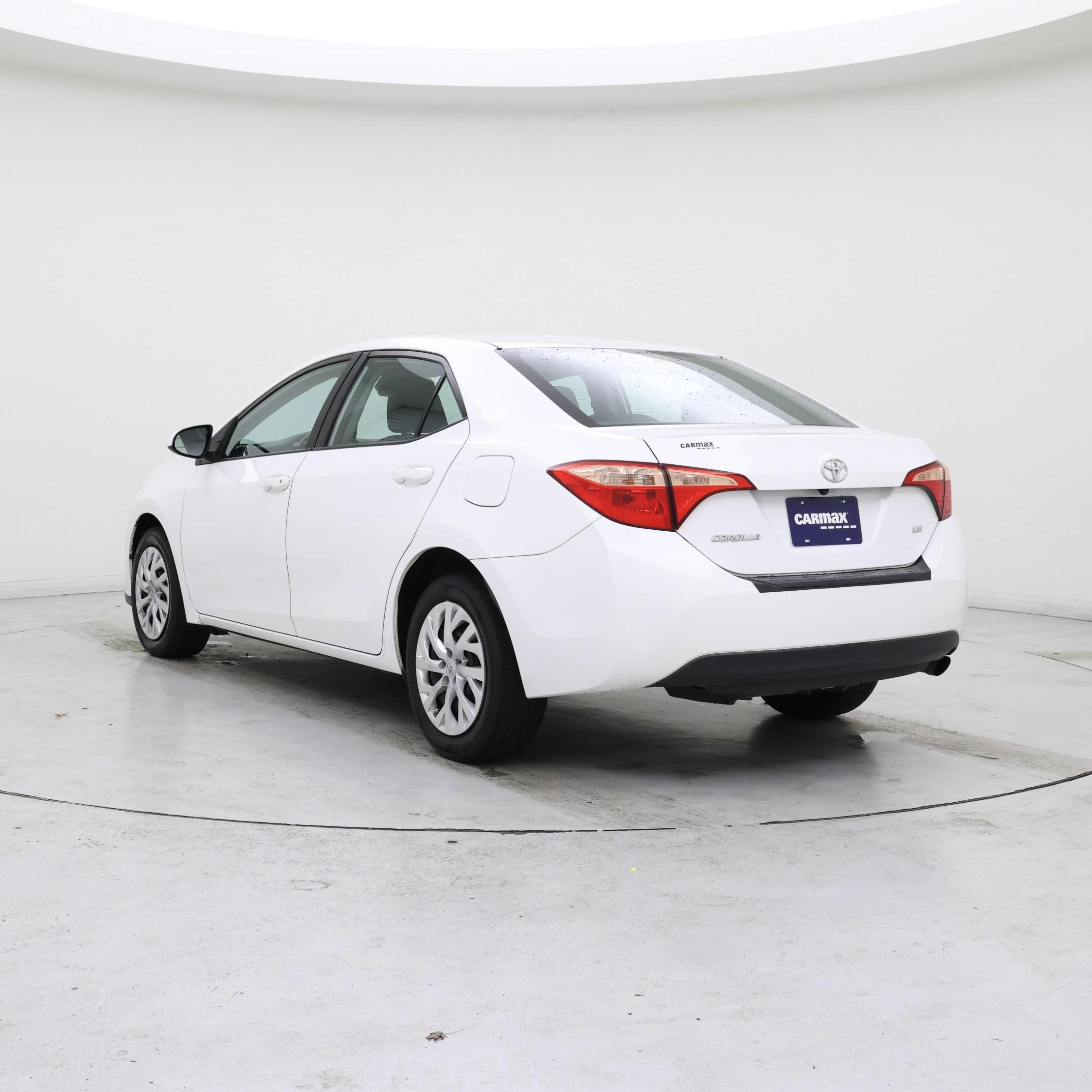 Thumbnail: 2017 Toyota Corolla - 2