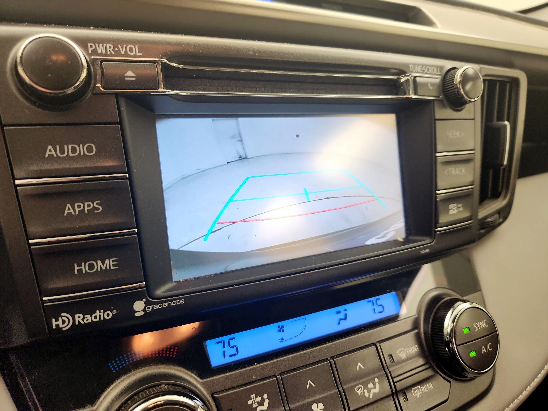 Thumbnail: 2015 Toyota RAV4 - 15