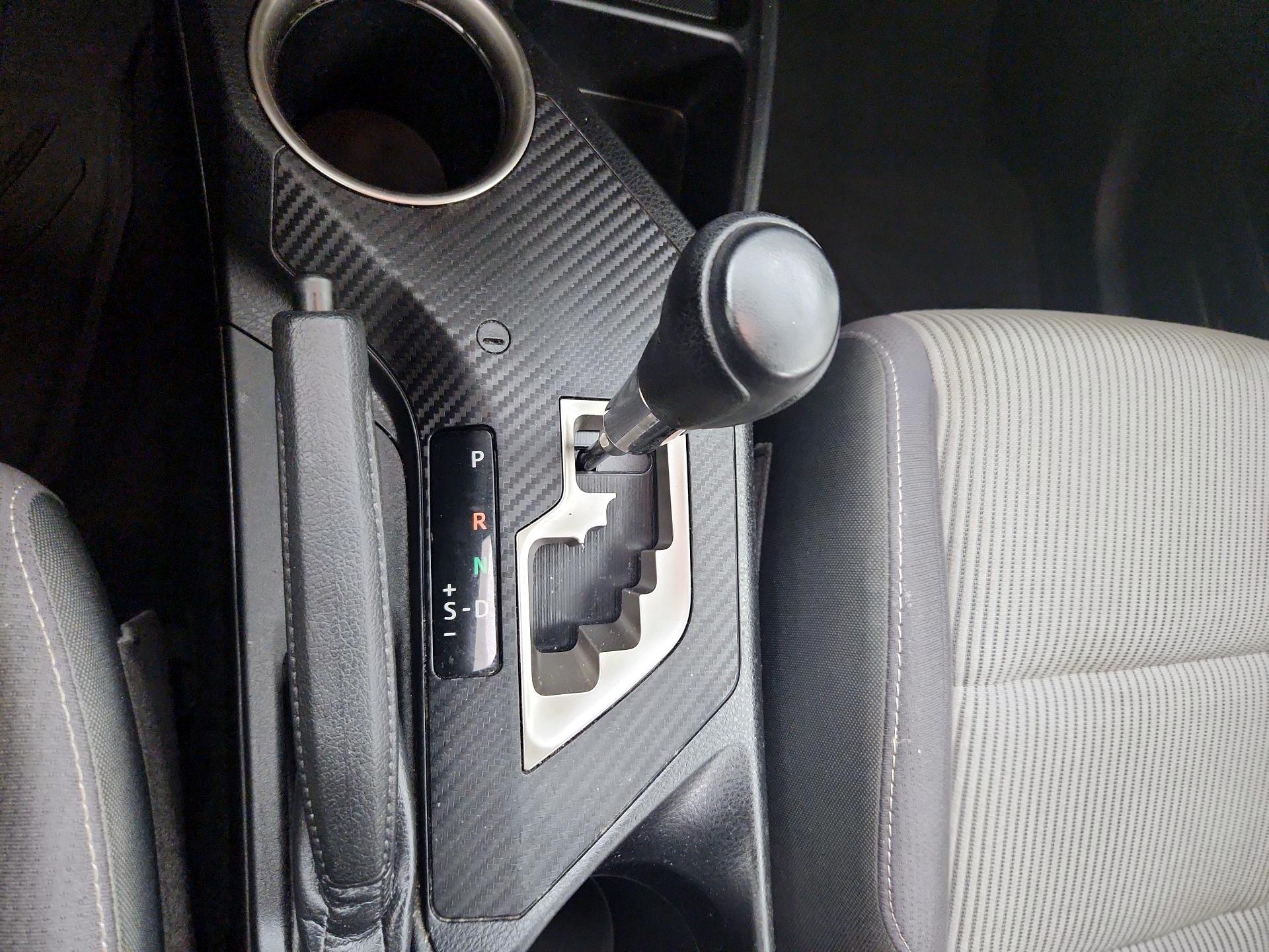 Thumbnail: 2015 Toyota RAV4 - 18