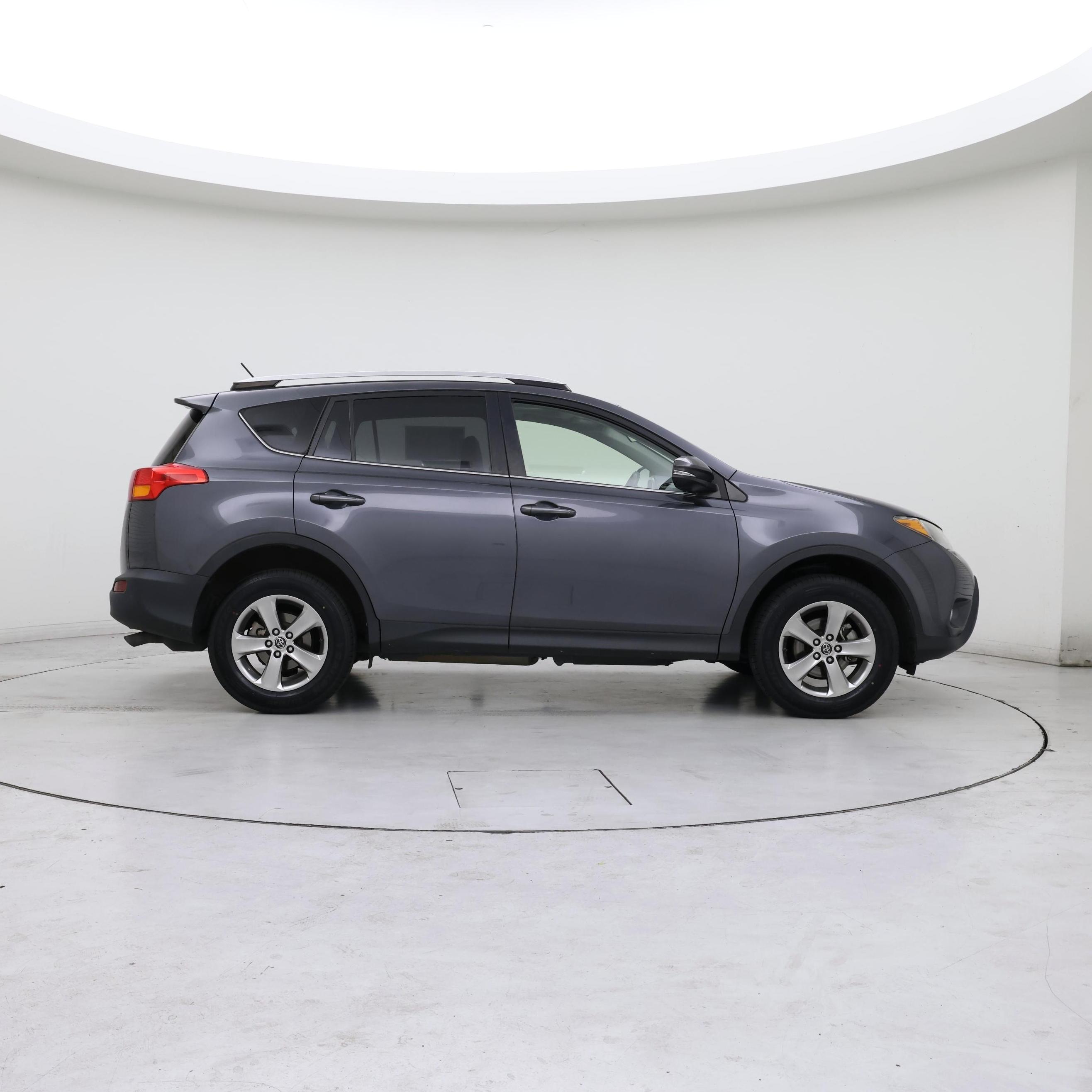 Thumbnail: 2015 Toyota RAV4 - 7