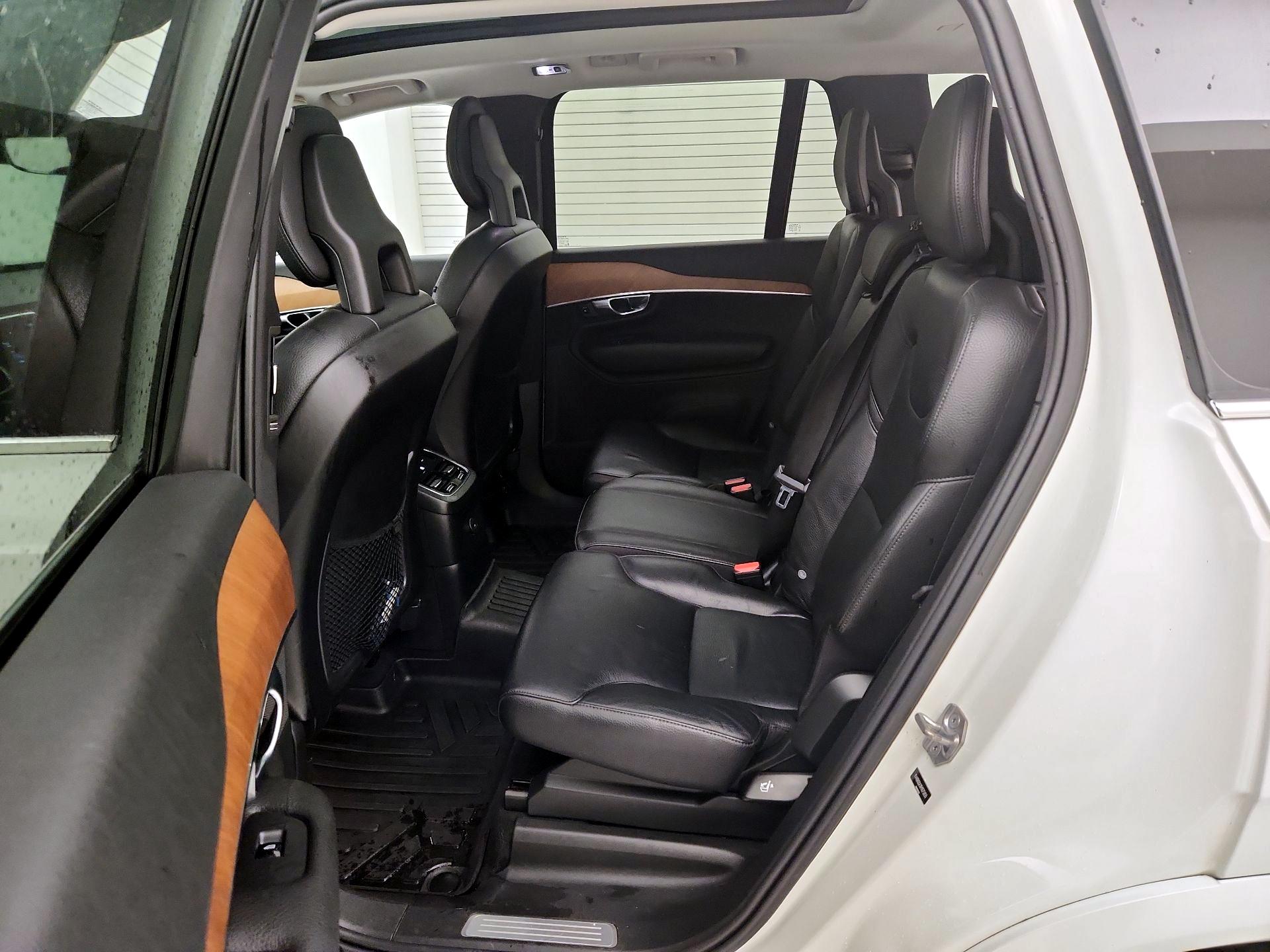 Thumbnail: 2021 Volvo XC90 - 20