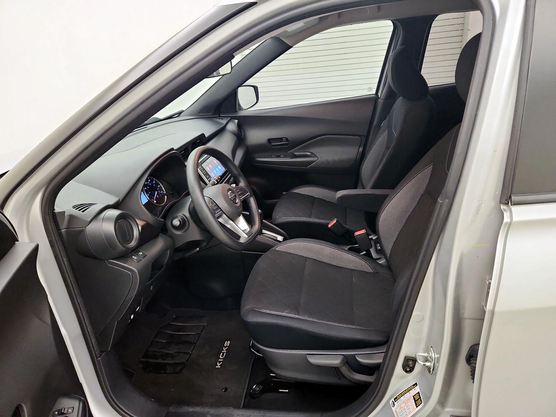 Thumbnail: 2019 Nissan Kicks - 11