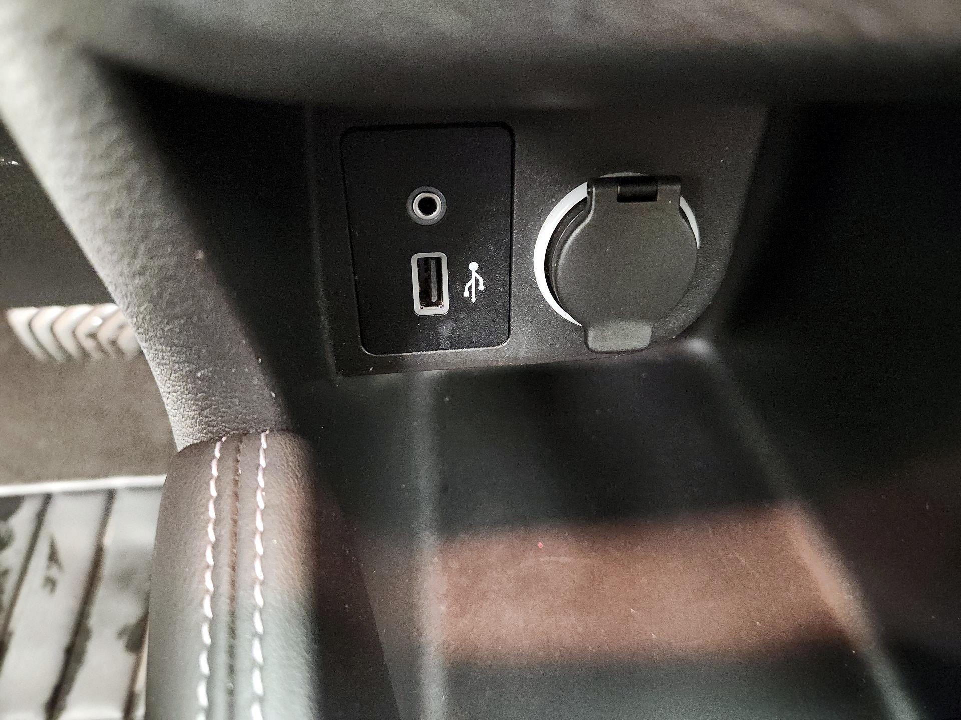 Thumbnail: 2019 Nissan Kicks - 18