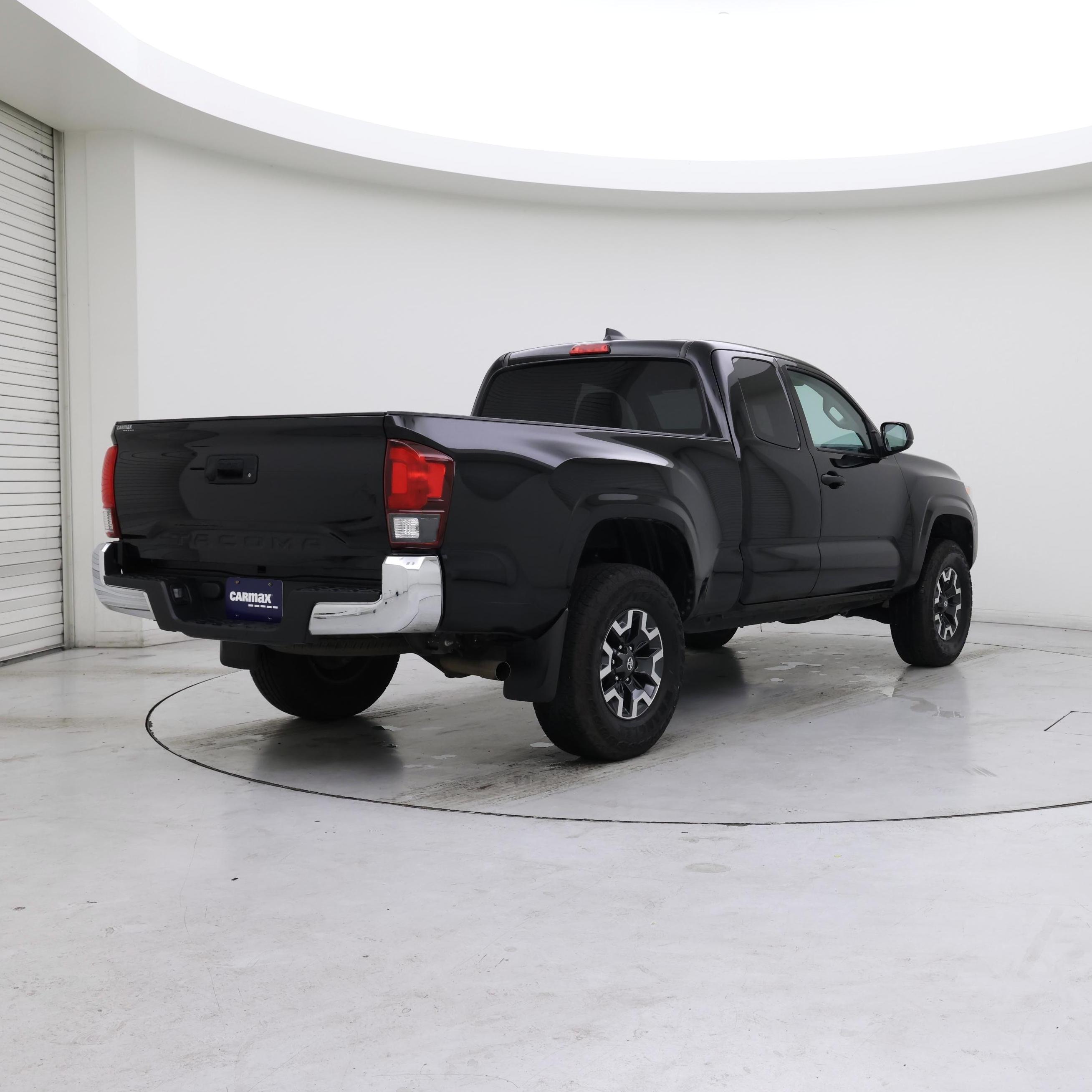 Thumbnail: 2022 Toyota Tacoma - 8