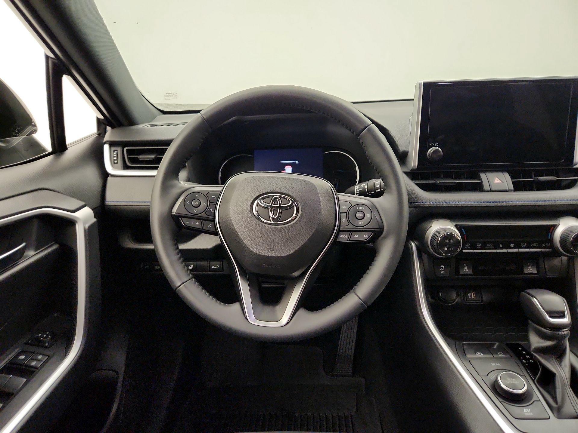 Thumbnail: 2024 Toyota RAV4 - 10