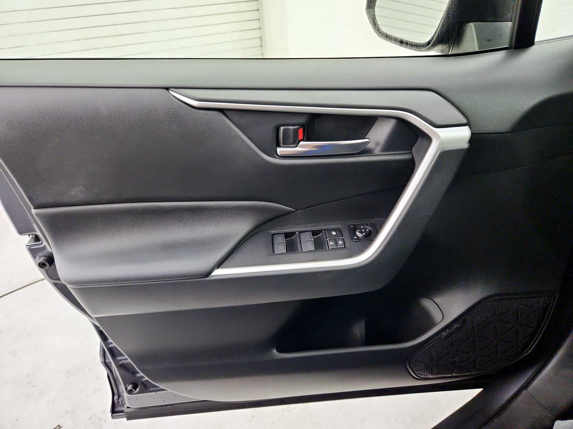 Thumbnail: 2024 Toyota RAV4 - 12