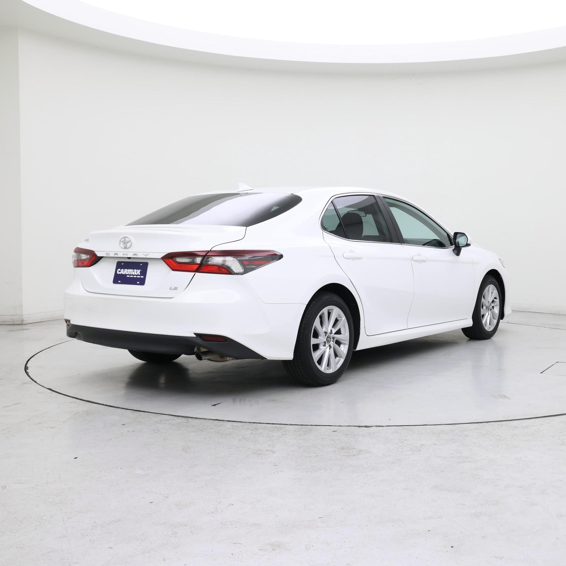 Thumbnail: 2023 Toyota Camry - 8