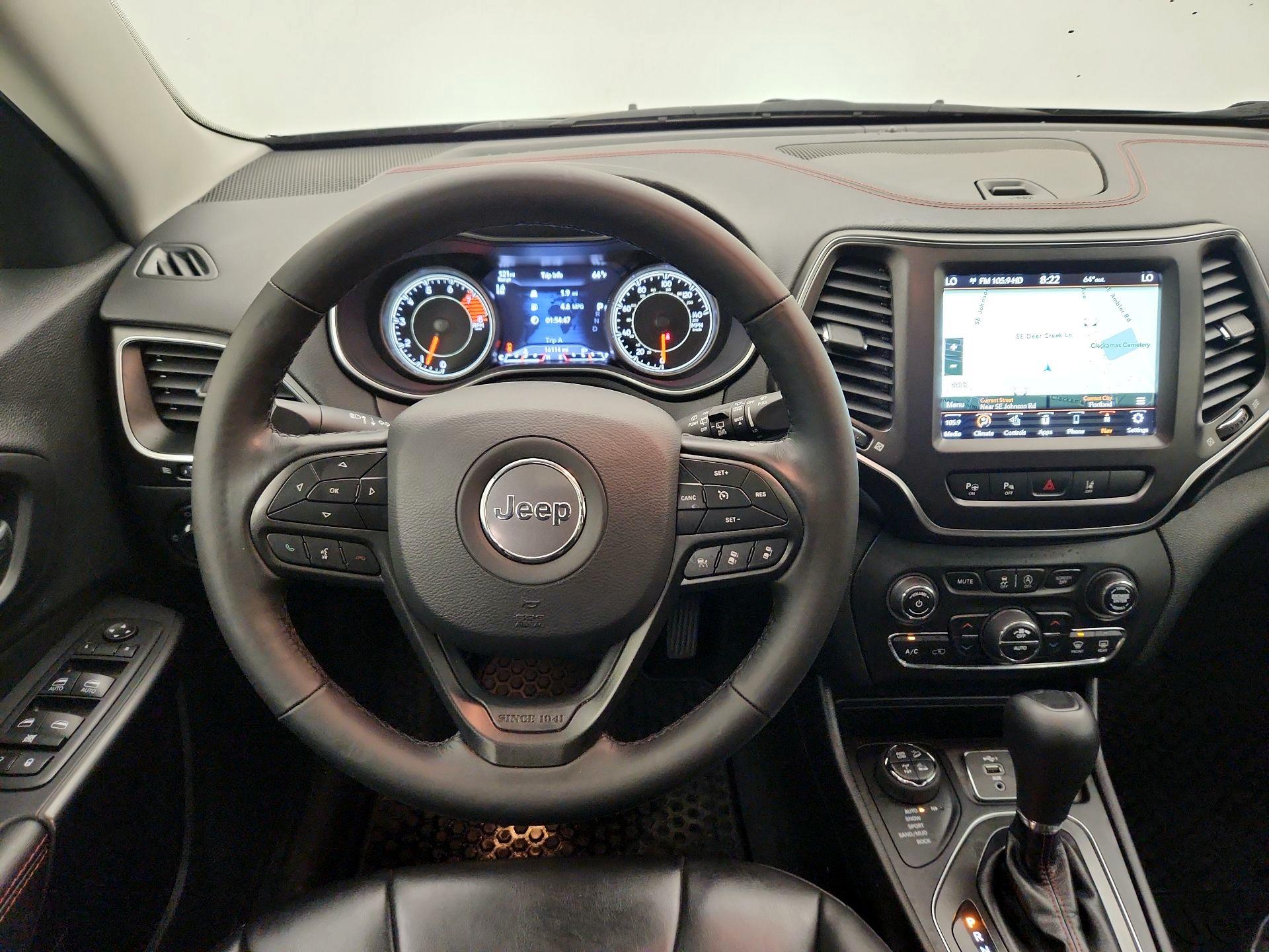 Thumbnail: 2021 Jeep Cherokee - 10