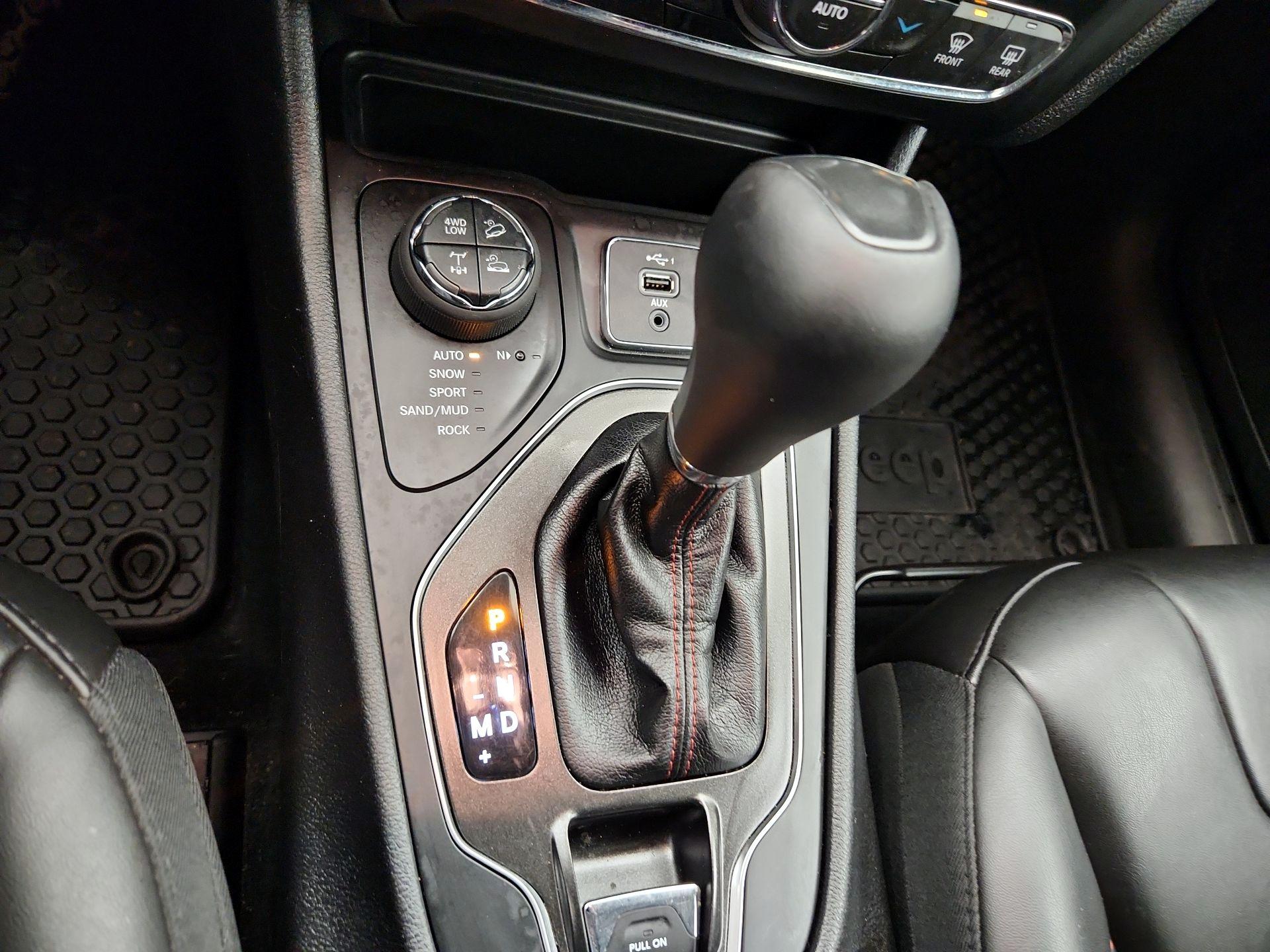 Thumbnail: 2021 Jeep Cherokee - 18