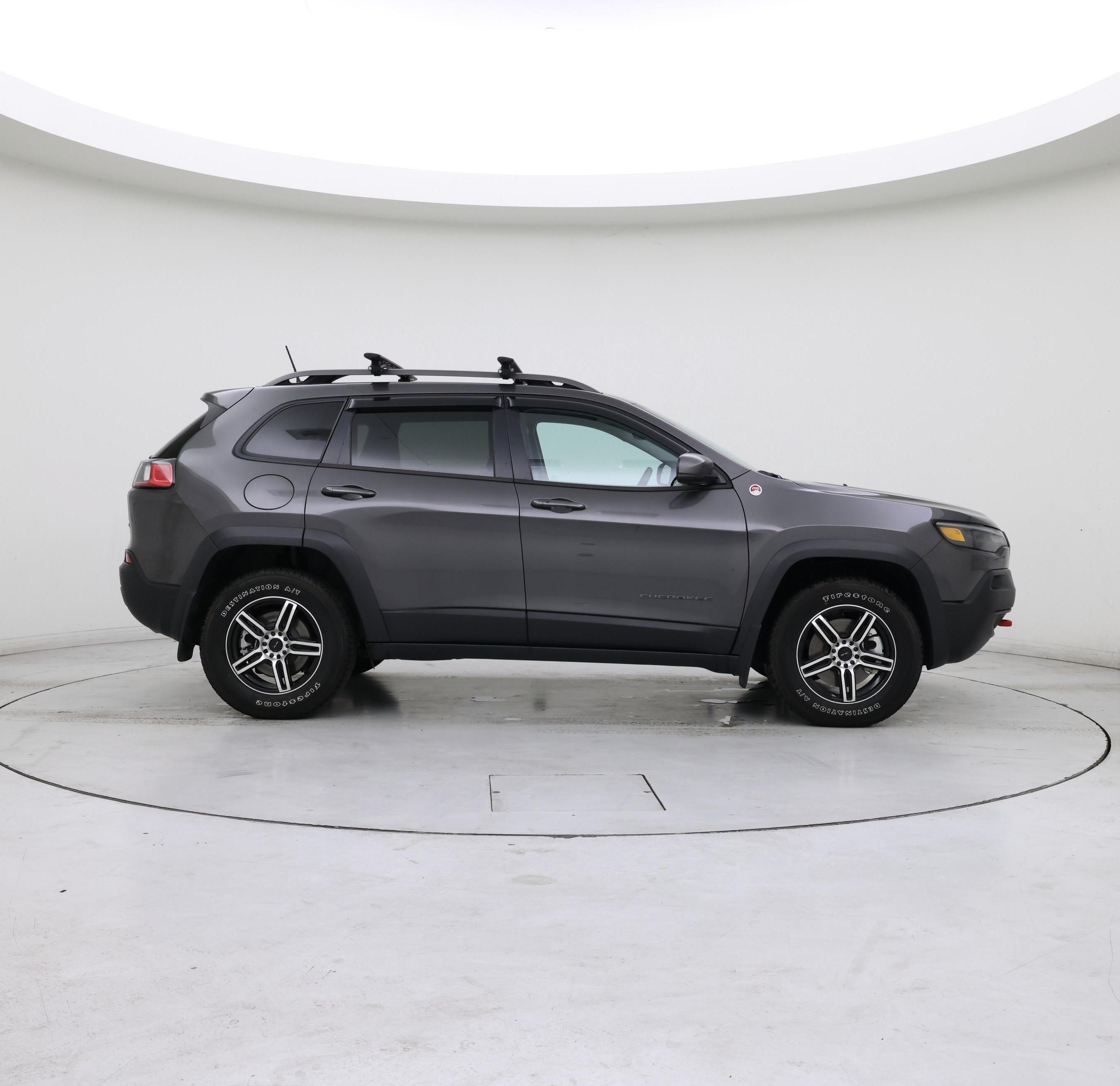 Thumbnail: 2021 Jeep Cherokee - 7