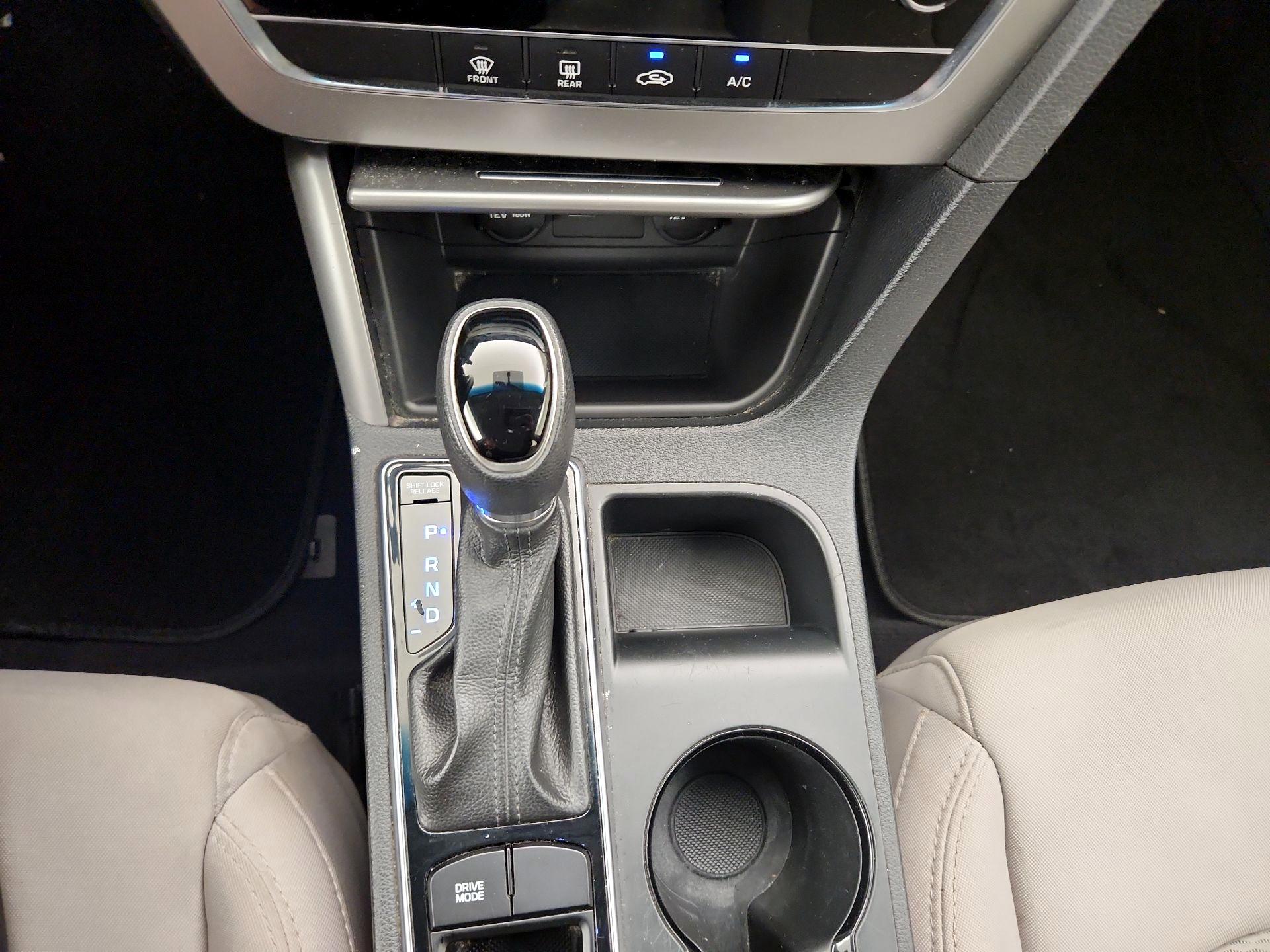 Thumbnail: 2017 Hyundai Sonata - 16