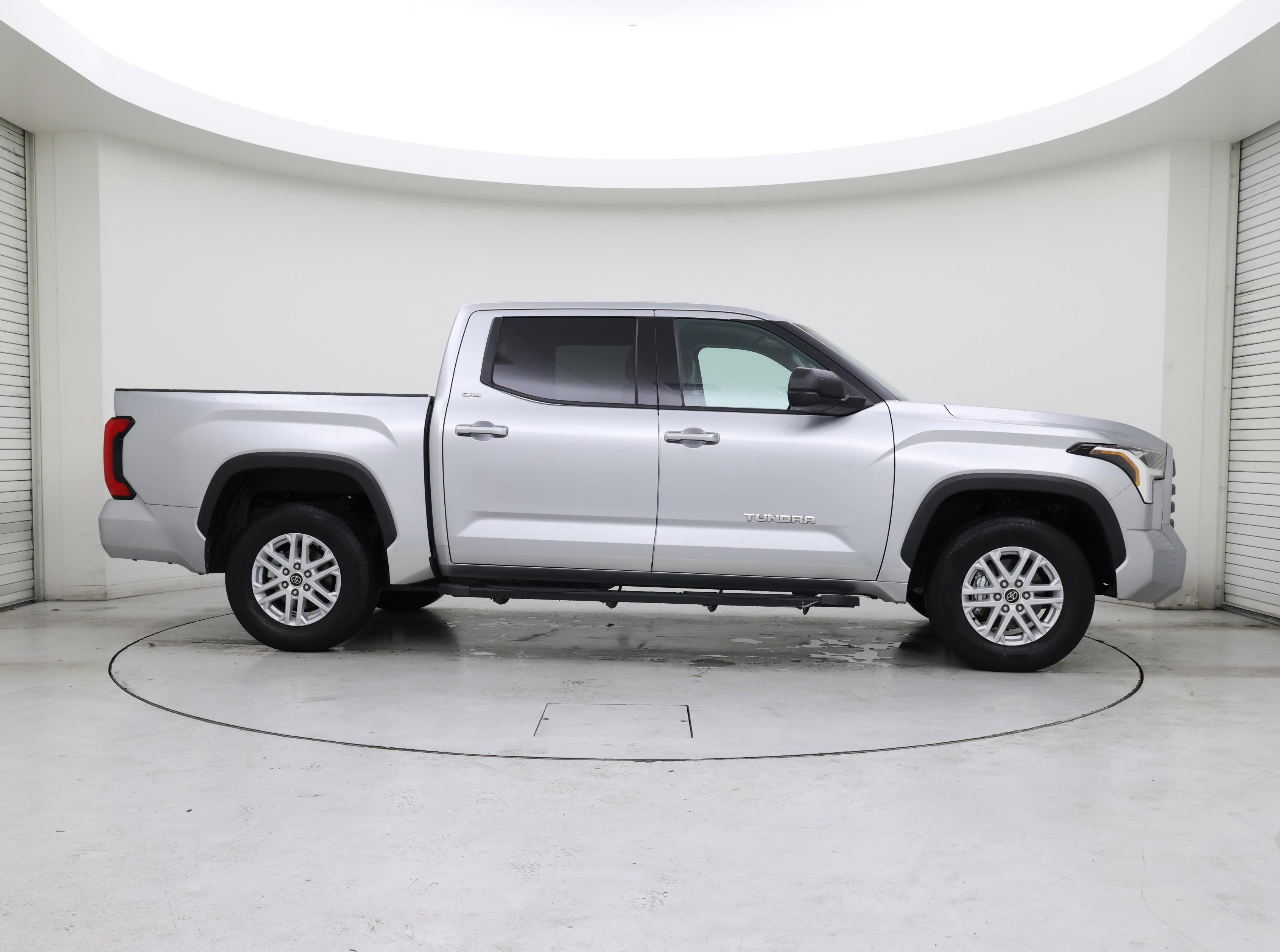 Thumbnail: 2023 Toyota Tundra - 7