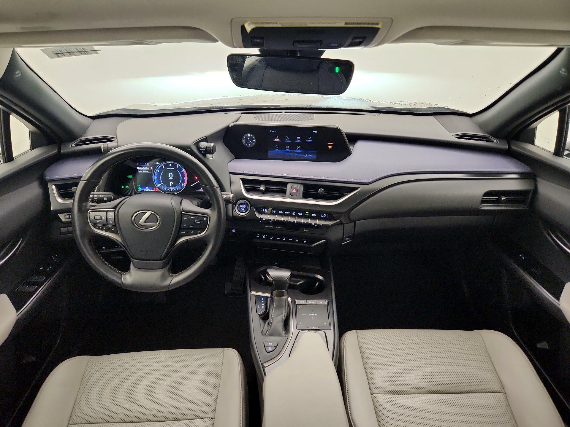 Thumbnail: 2021 Lexus UX - 9